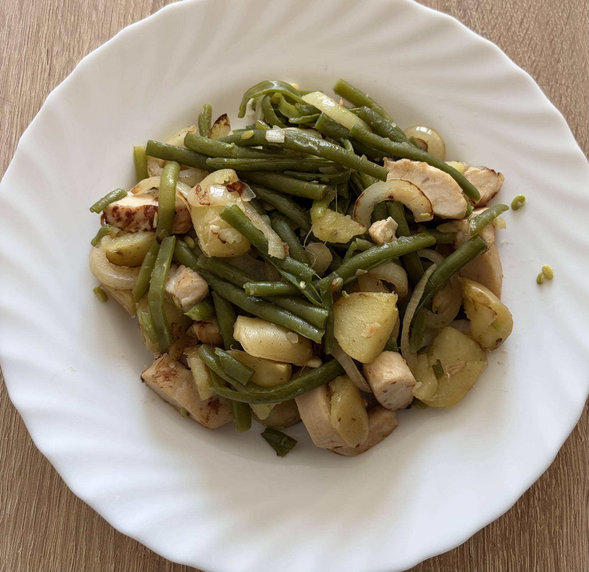 Poêlée bistrot de grenailles, haricots verts et aiguillettes de poulet - Recette Cookeo V3 | Moulinex