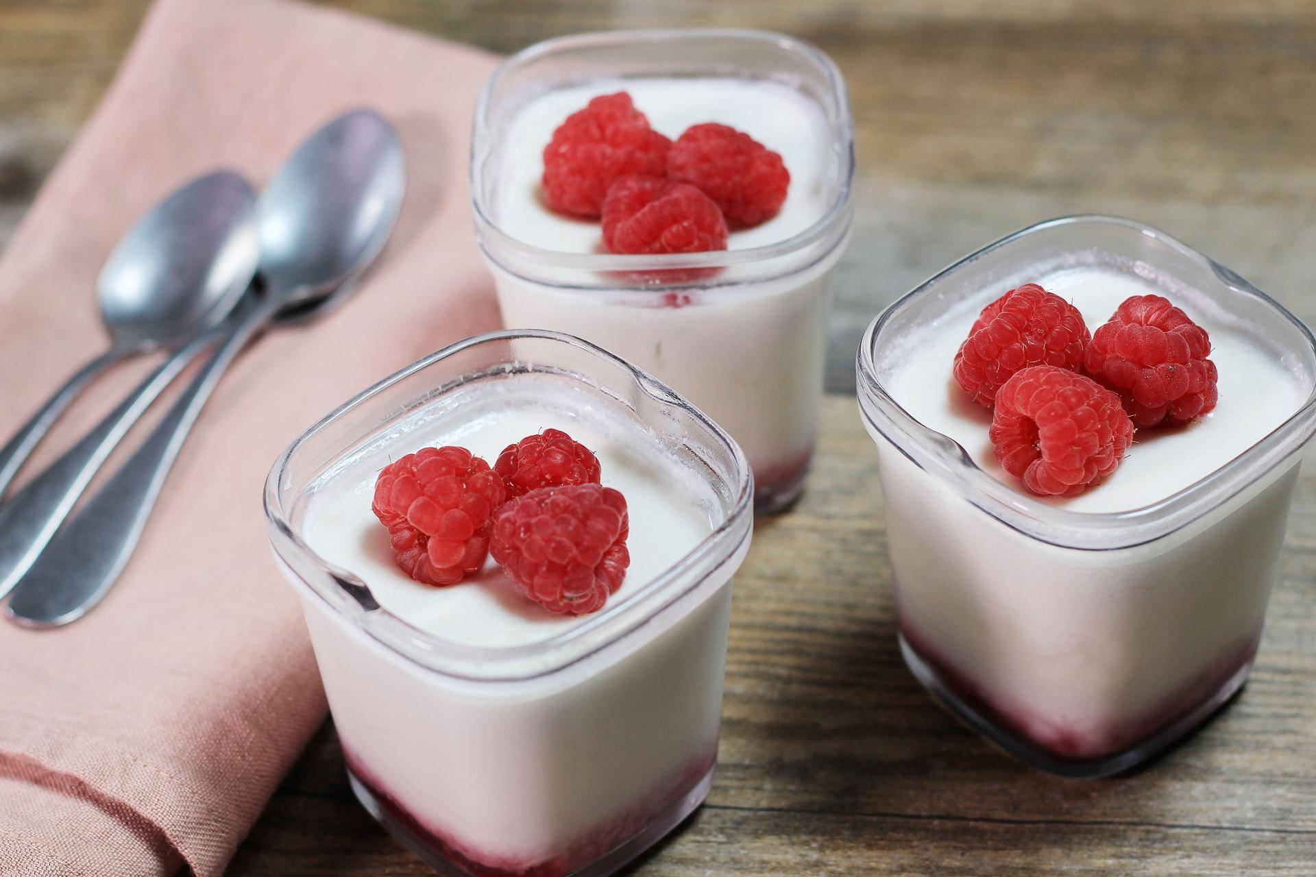 Yaourts lait de coco-framboise - Recette undefined | Moulinex