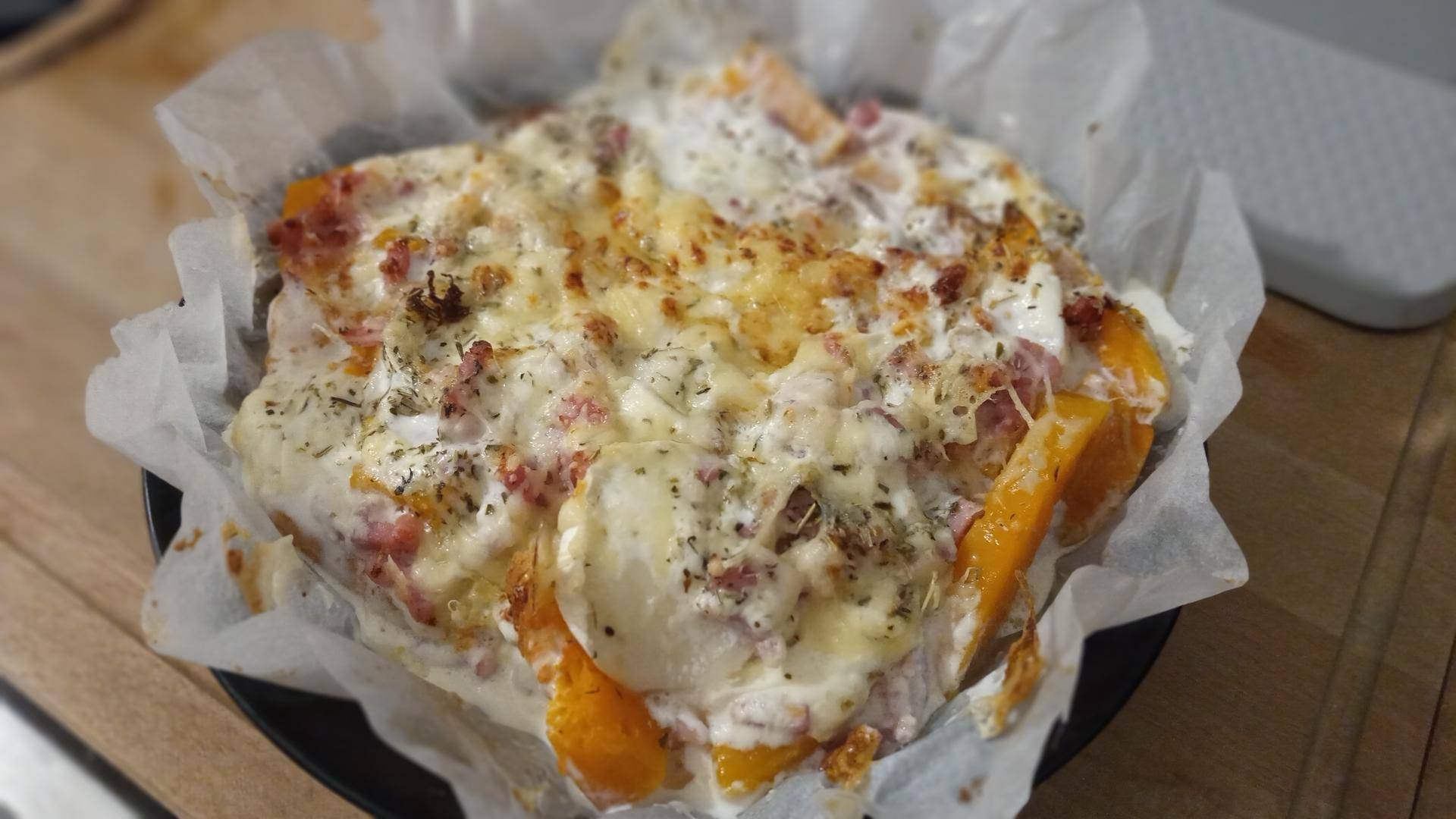 Gratin de butternut aux allumettes de lardon et au chèvre - Recette Cookeo | Moulinex