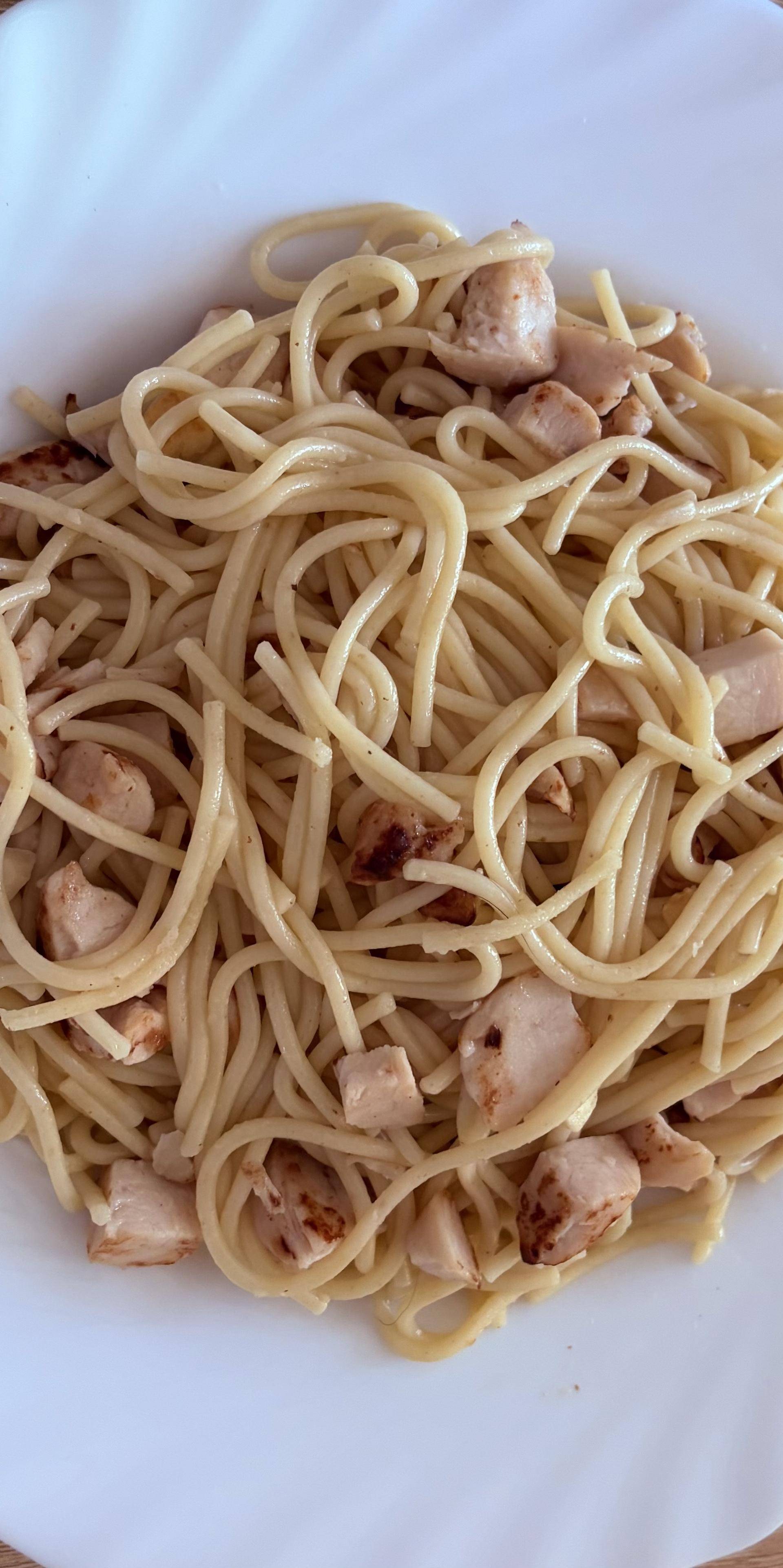 Spaghettis au poulet pimenté à l’ail - Recette Cookeo V3 | Moulinex
