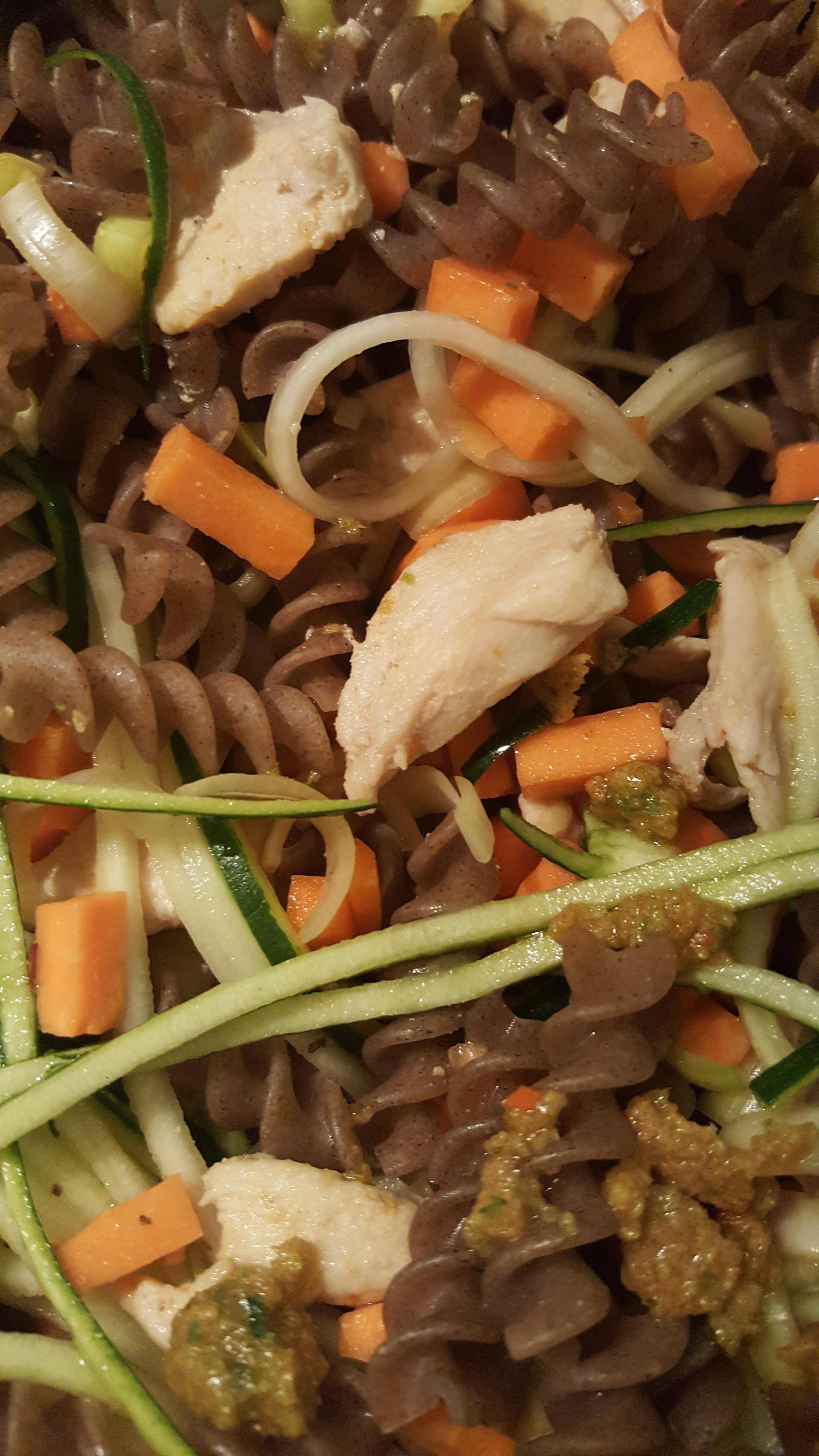 One pot fusilli sarrasin poulet et petits légumes - Recette Cookeo | Moulinex