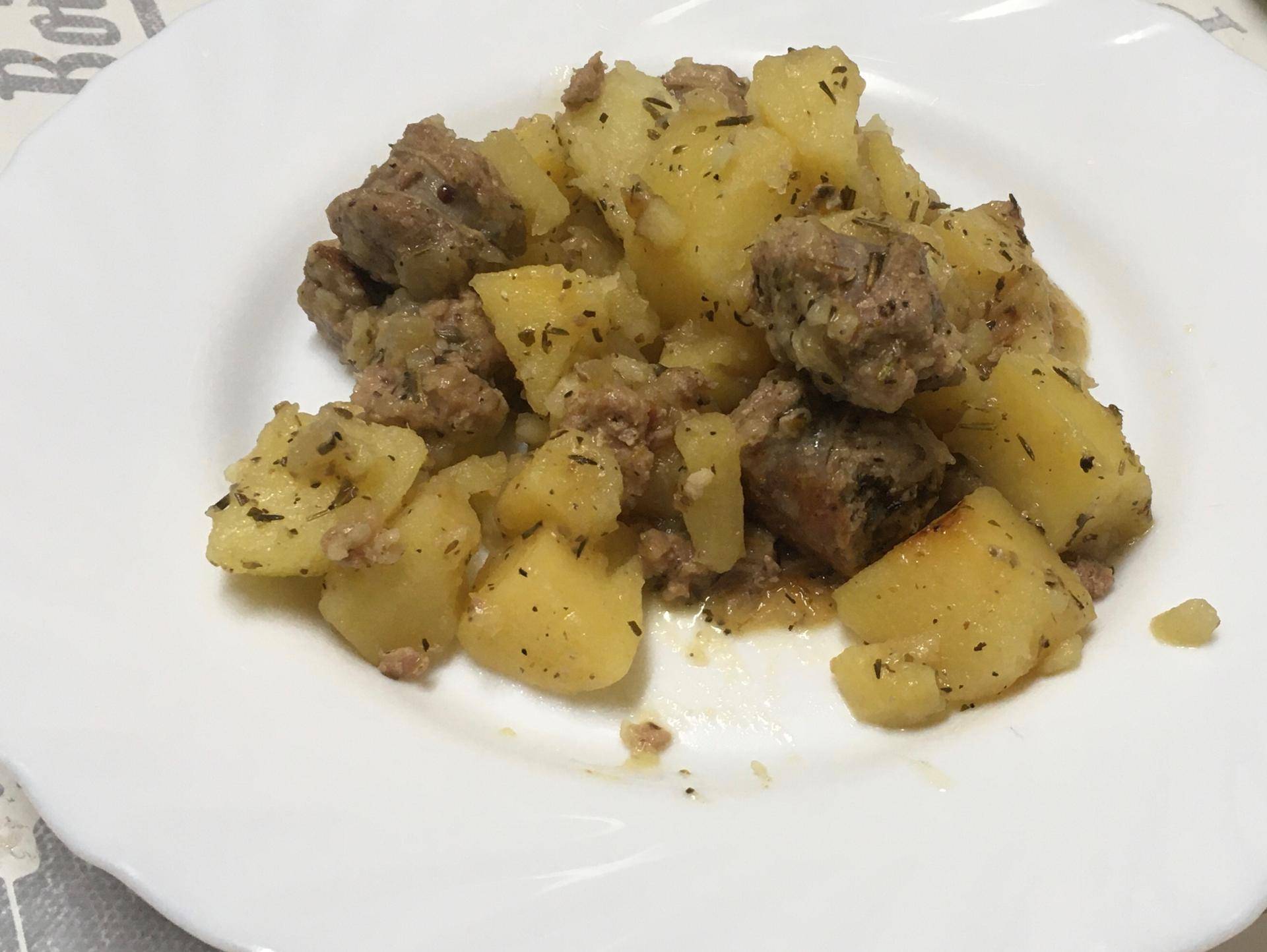 Pommes de terres et saucisse au vin blanc - Recette Cookeo | Moulinex