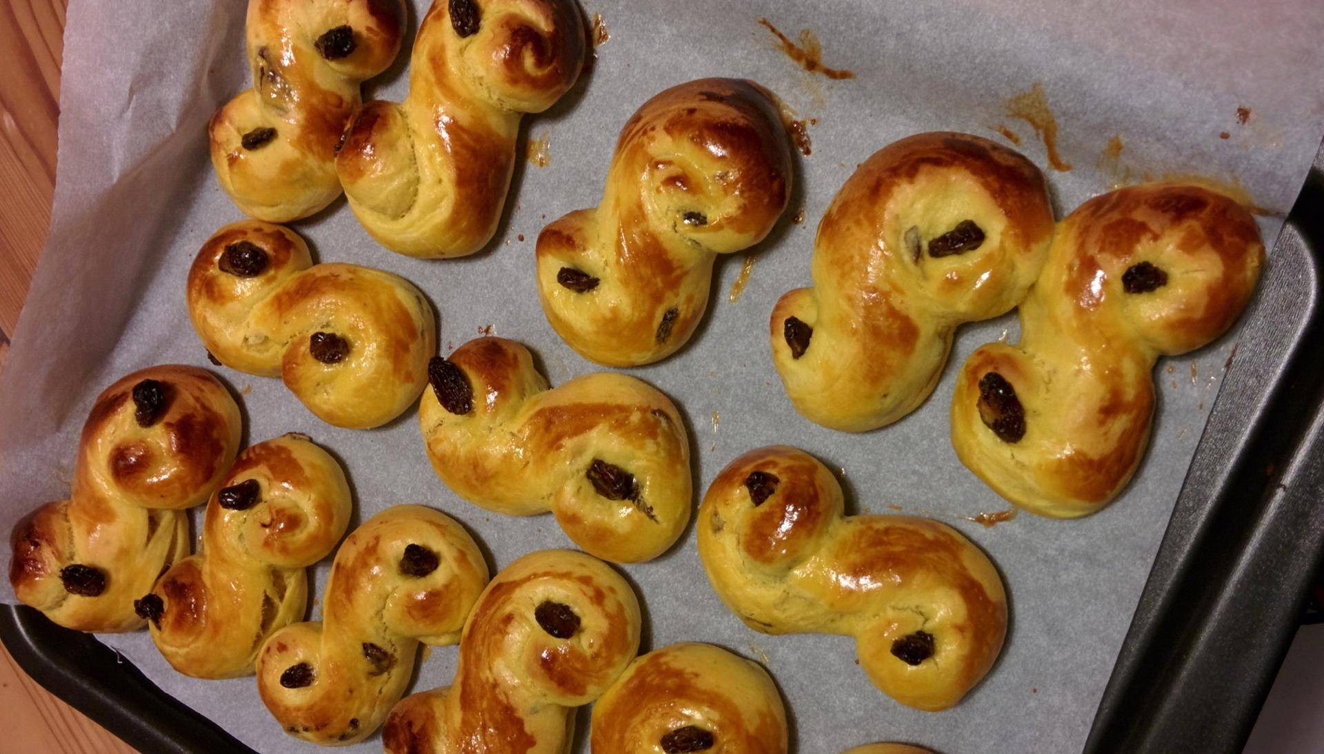 Lussebullar (Lussekatter) - Brioche suédoises de la Sainte-Lucie - Recette Companion Connect | Moulinex