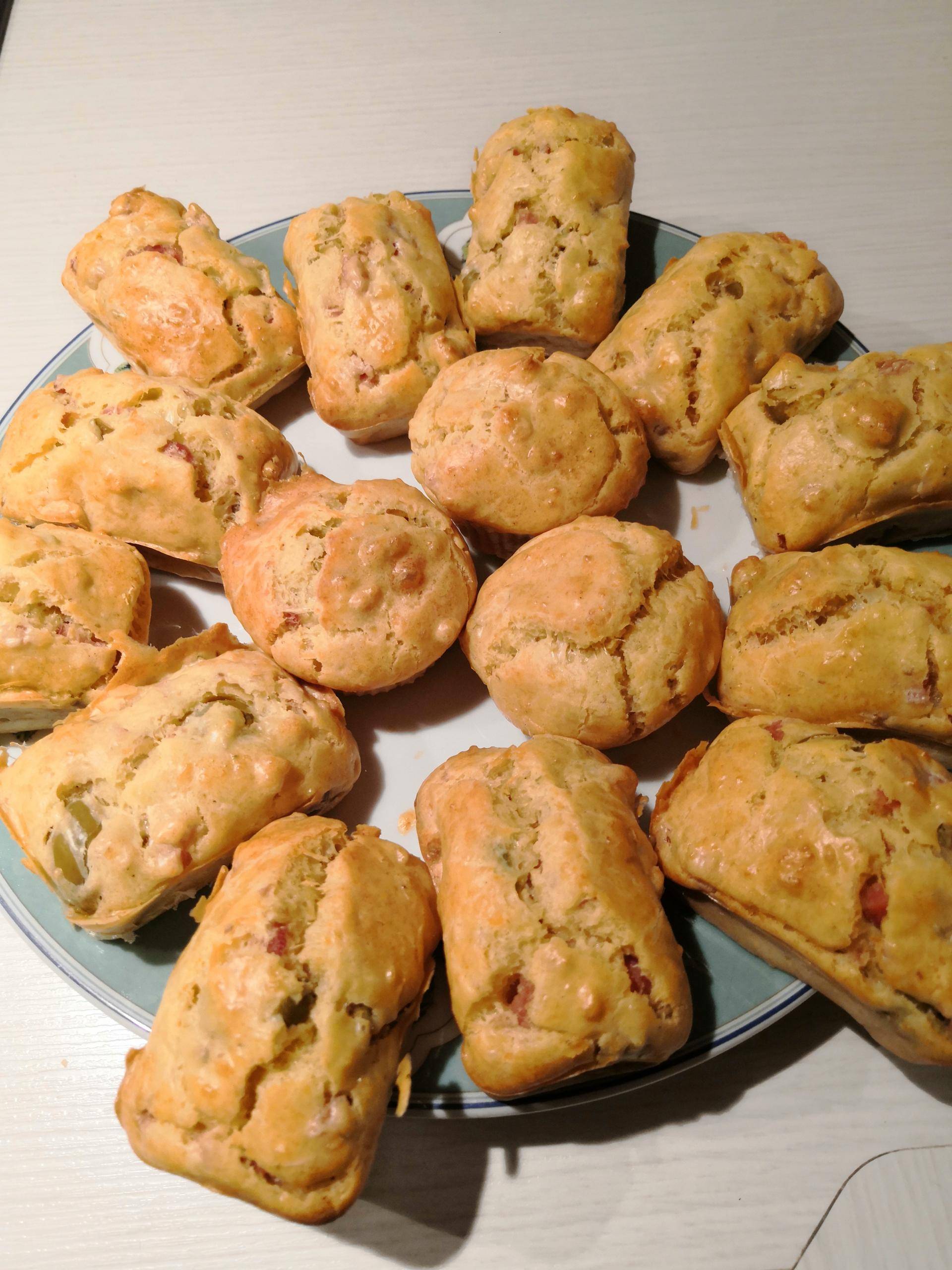 Mini cakes olives bacon noix - Recette Companion Connect XL | Moulinex