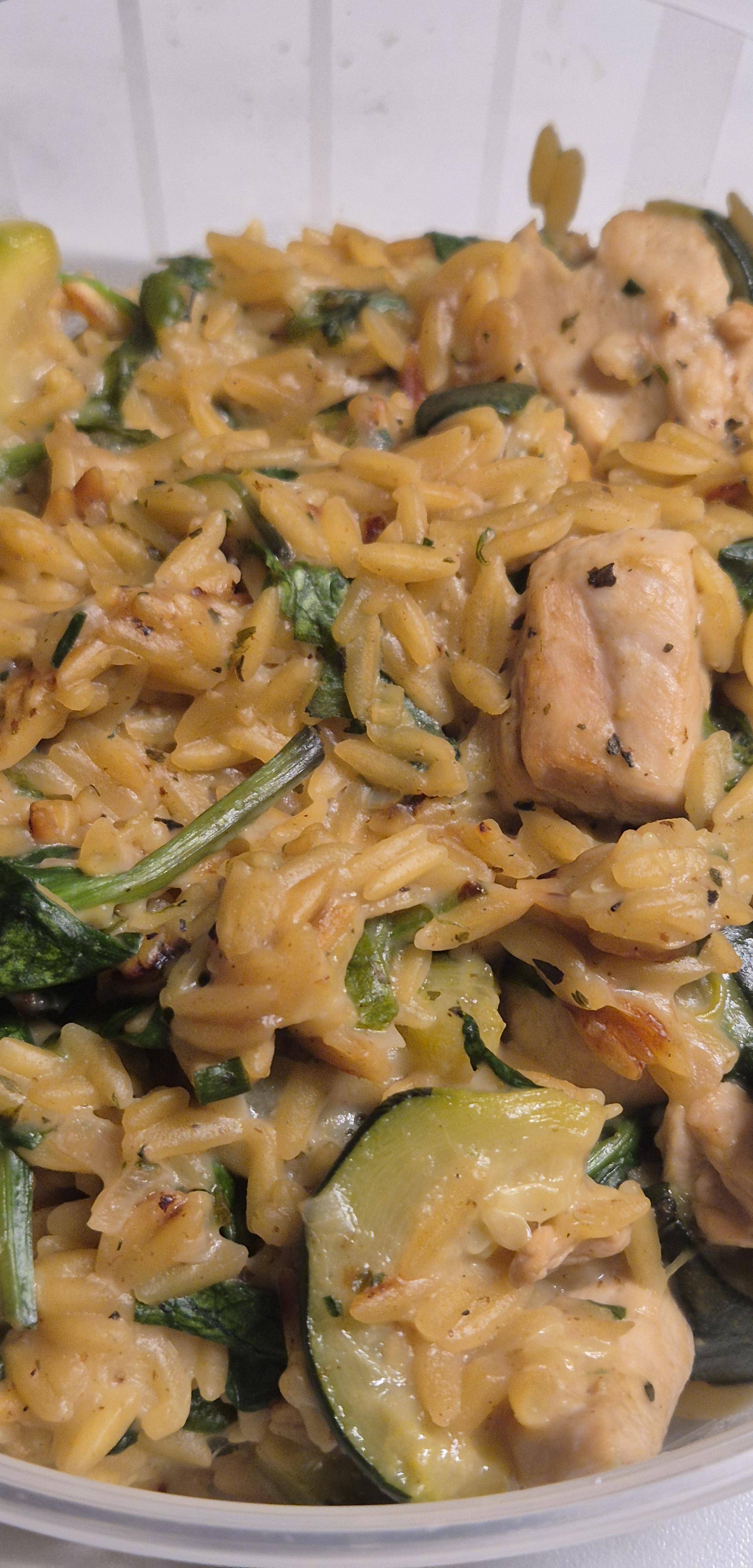 Orzo crémeux au poulet épinard et courgettes - Recette Cookeo V3 | Moulinex