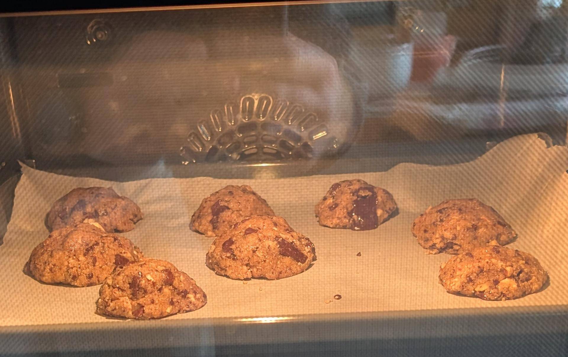 Cookies au pépites de chocolat et éclats de noisettes - Recette Companion Connect XL | Moulinex