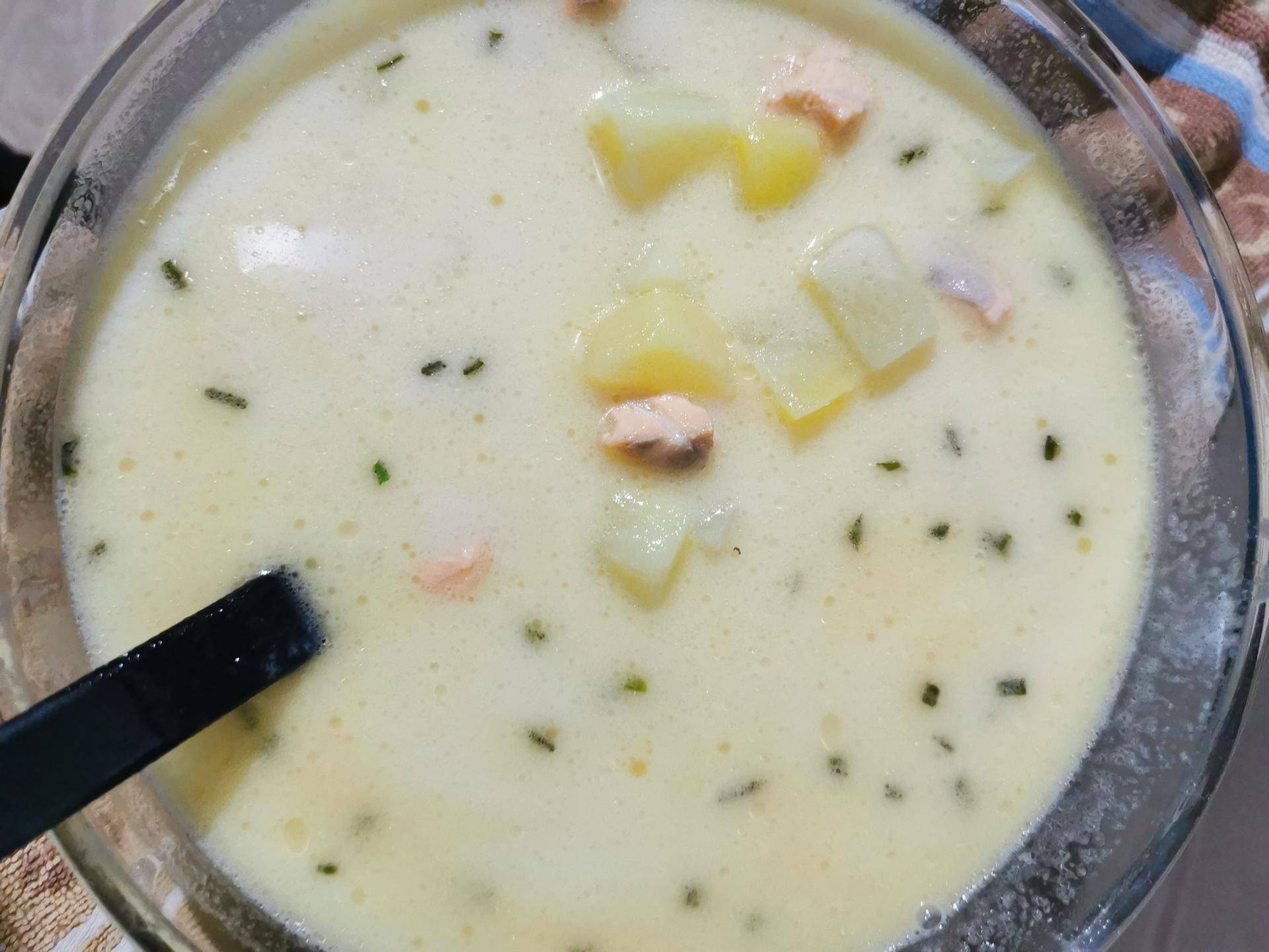 Lohikeitto - soupe de saumon - Recette Cookeo | Moulinex