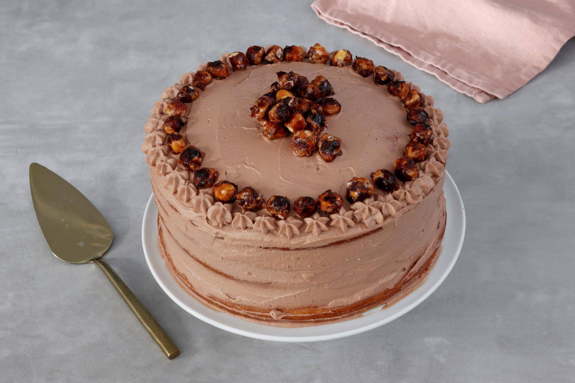Layer Cake aux noisettes et chocolat - Recette Companion | Moulinex