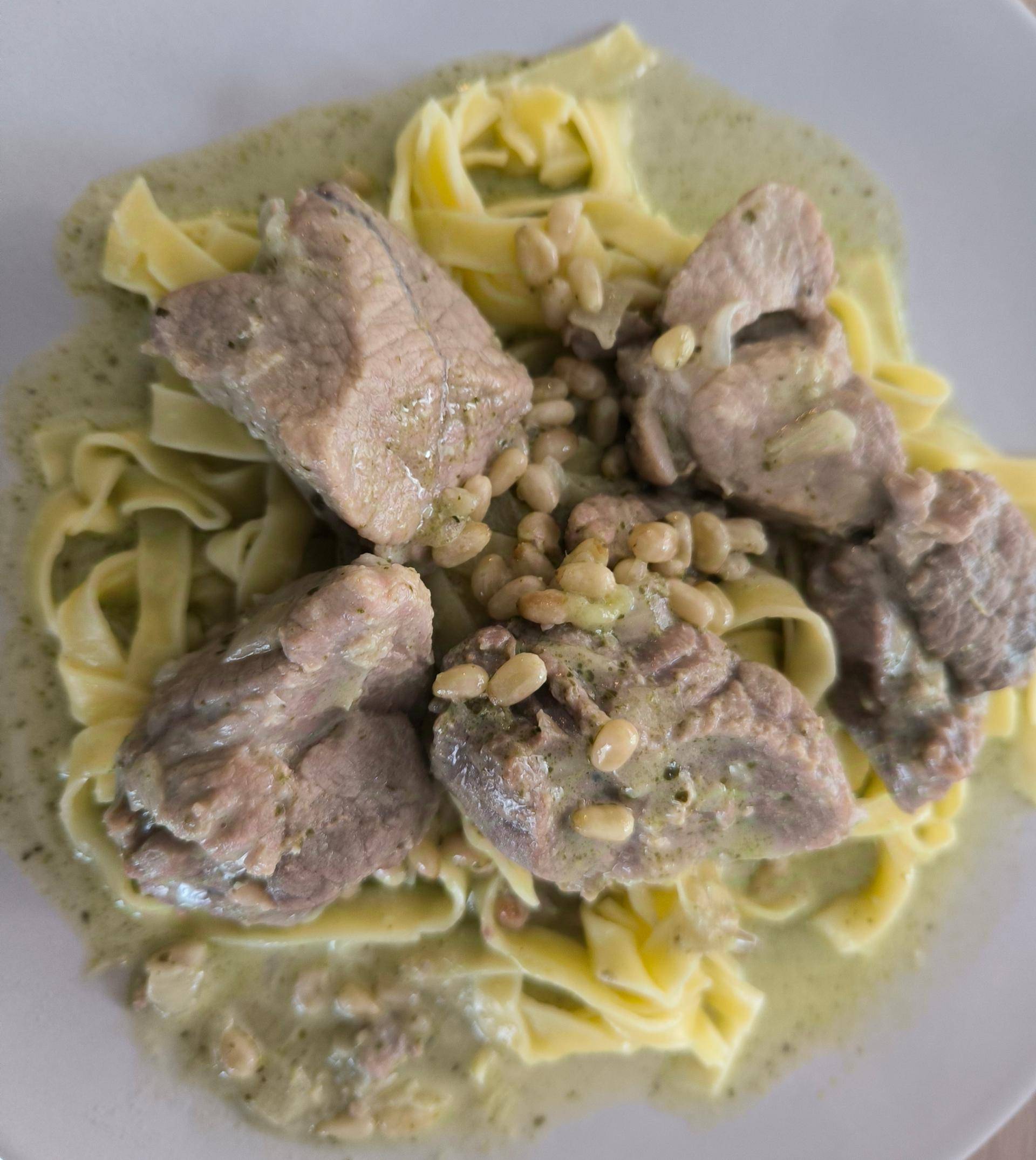 Sauté de porc à la crème de pesto - Recette Cookeo V3 | Moulinex