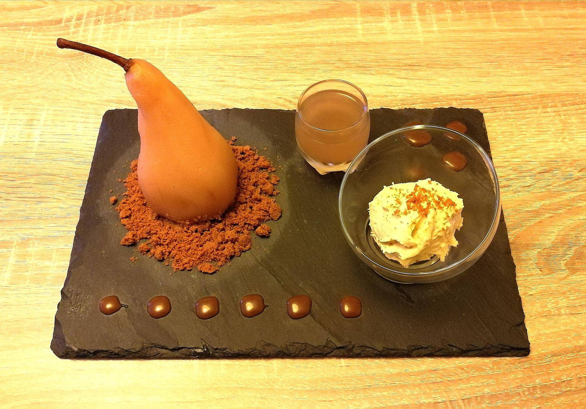 Poires pochées aux épices - Recette Cookeo | Moulinex
