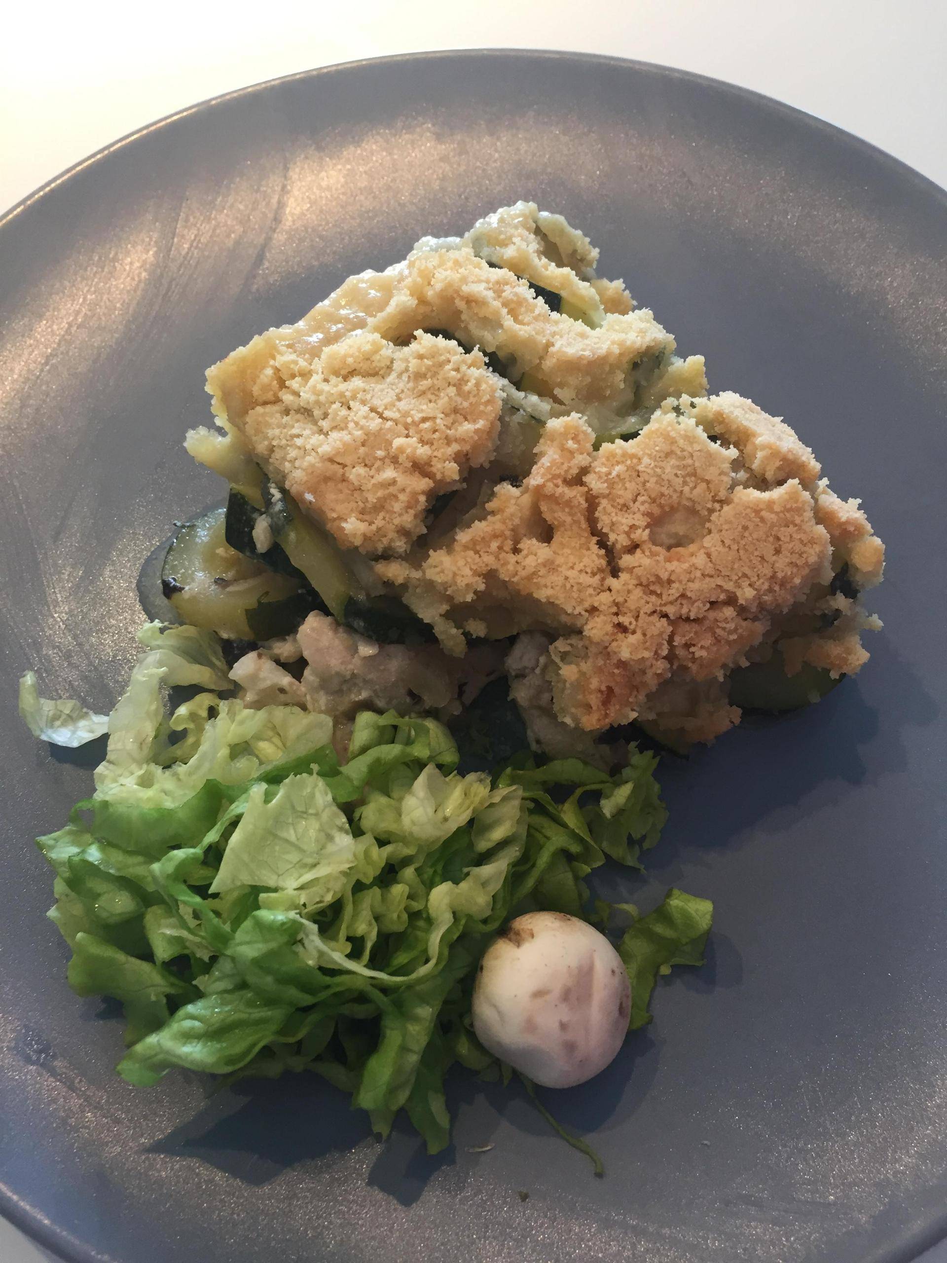 Crumble poulet, courgettes et parmesan - Recette Companion | Moulinex