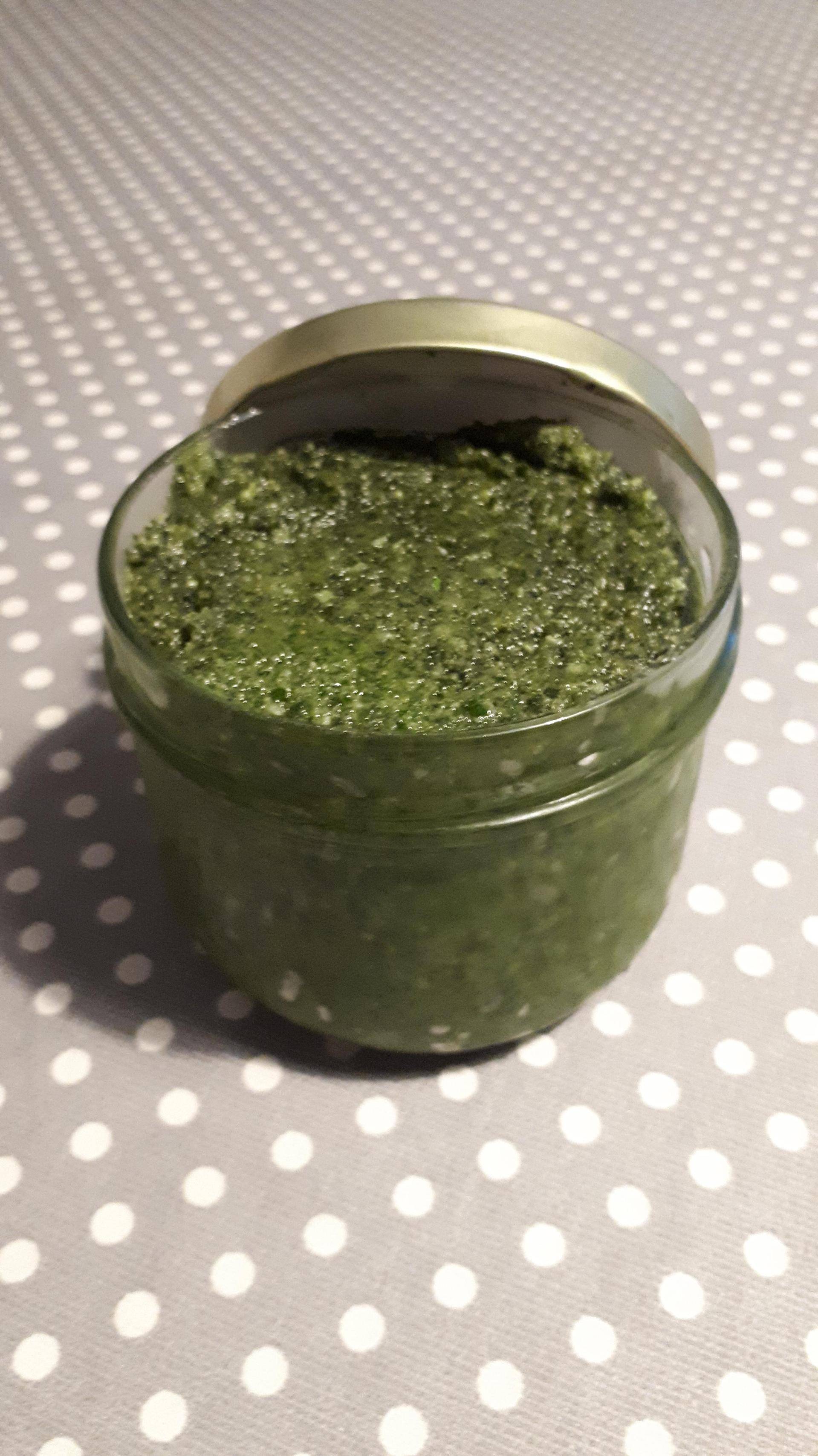 Pesto fanes de carottes - Recette Companion | Moulinex