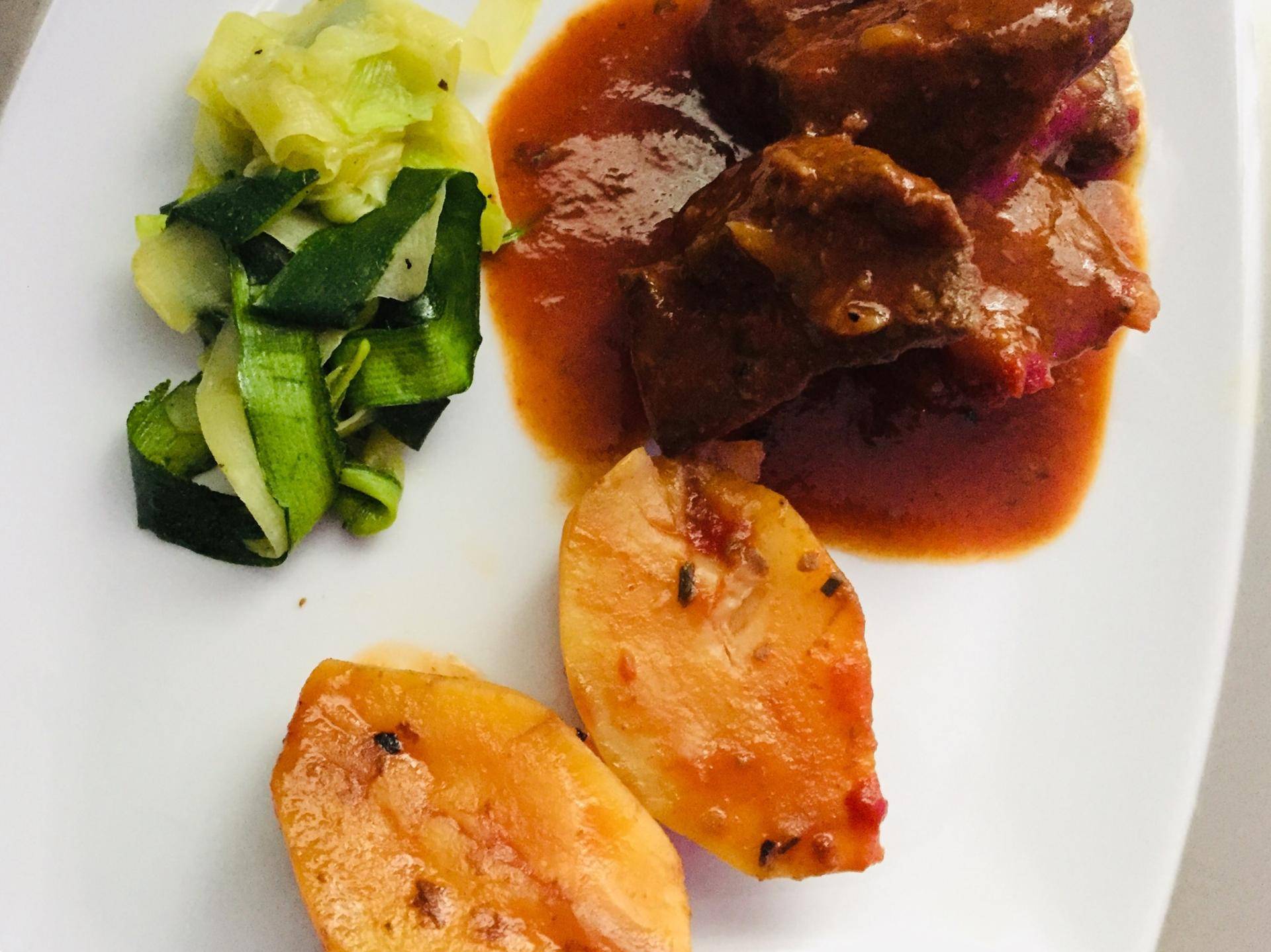 Bourguignon de biche topinambours et tagliatelles de courgettes - Recette Cookeo | Moulinex