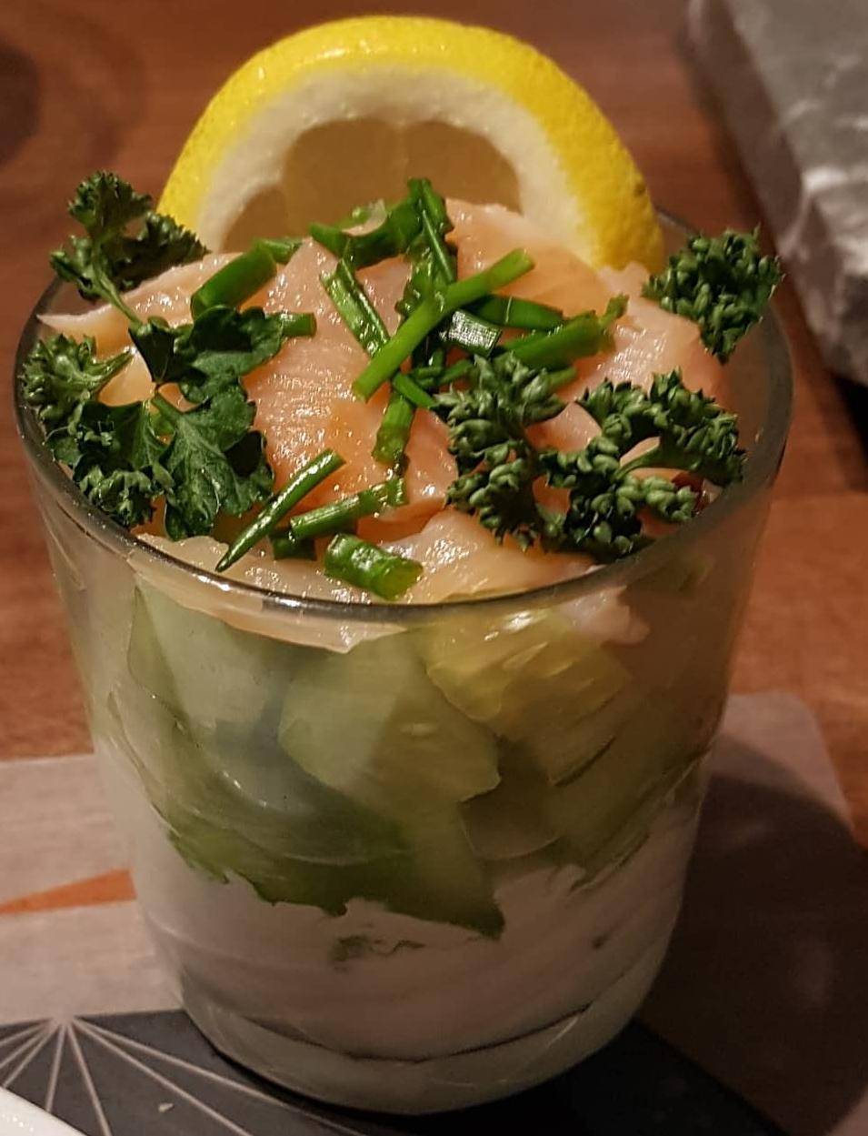 Verrine concombre saumon fumé et kiri - Recette Companion | Moulinex