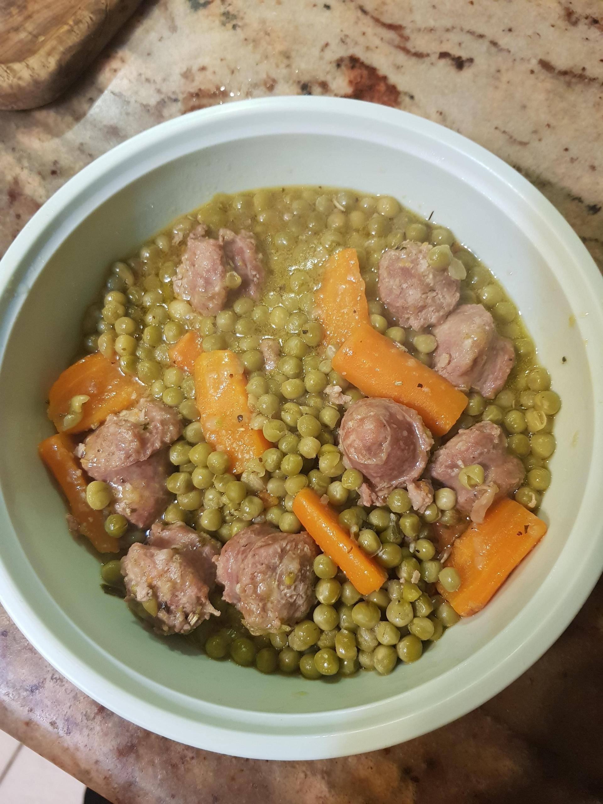 Petits pois,carottes et saucisses de Toulouse - Recette Cookeo | Moulinex