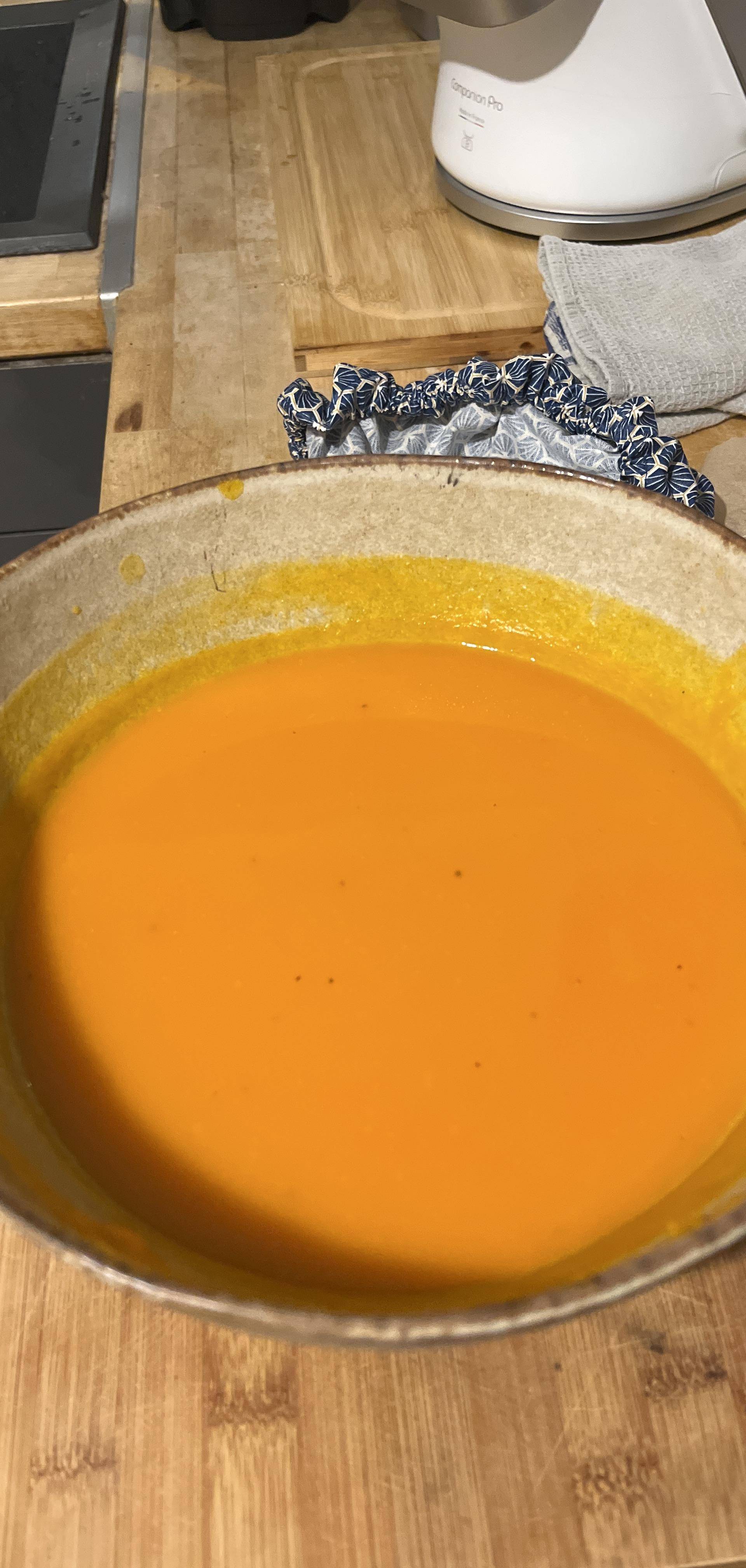 Soupe carotte patate douce curry - Recette Cookeo | Moulinex