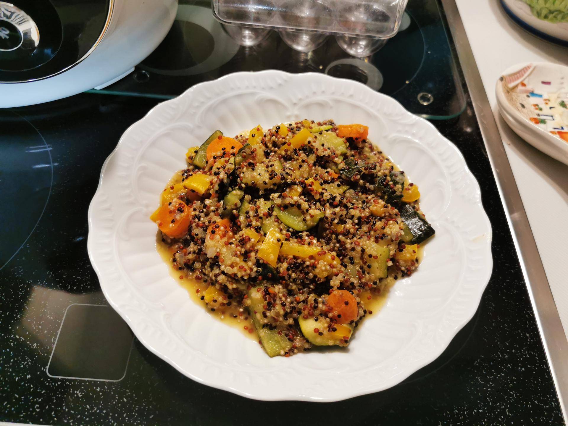 Quinoa aux trois couleurs bio aux légumes - Recette Cookeo | Moulinex