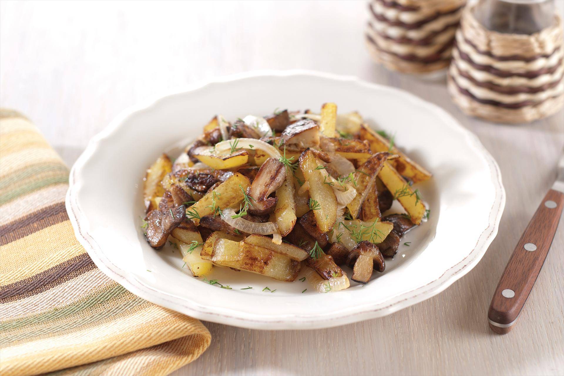 Pommes de terre rissolées aux champignons et aux oignons - Recette Multicuiseurs | Moulinex
