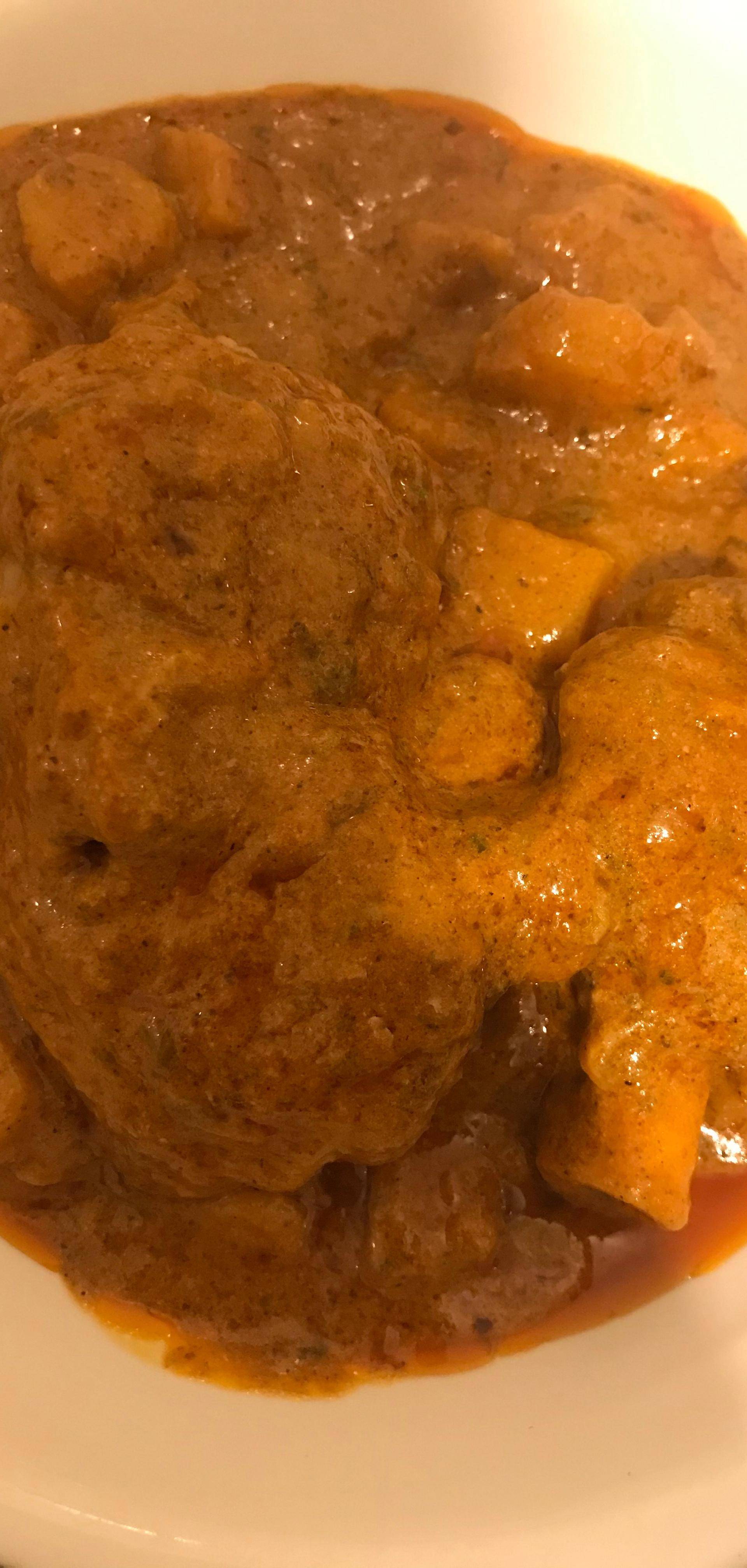 Gemarineerde kalkoenbrochettes met tandoori en yoghurt-muntsaus - Recette Companion | Moulinex