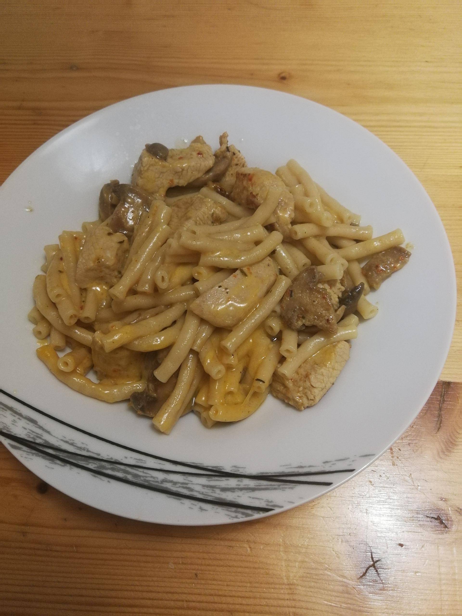 Macaroni poulet et cheddar - Recette Cookeo | Moulinex