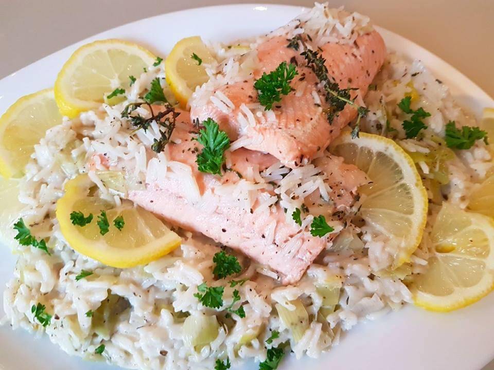 Riz au coulis de poireaux et pavés de saumon - Recette Cookeo | Moulinex
