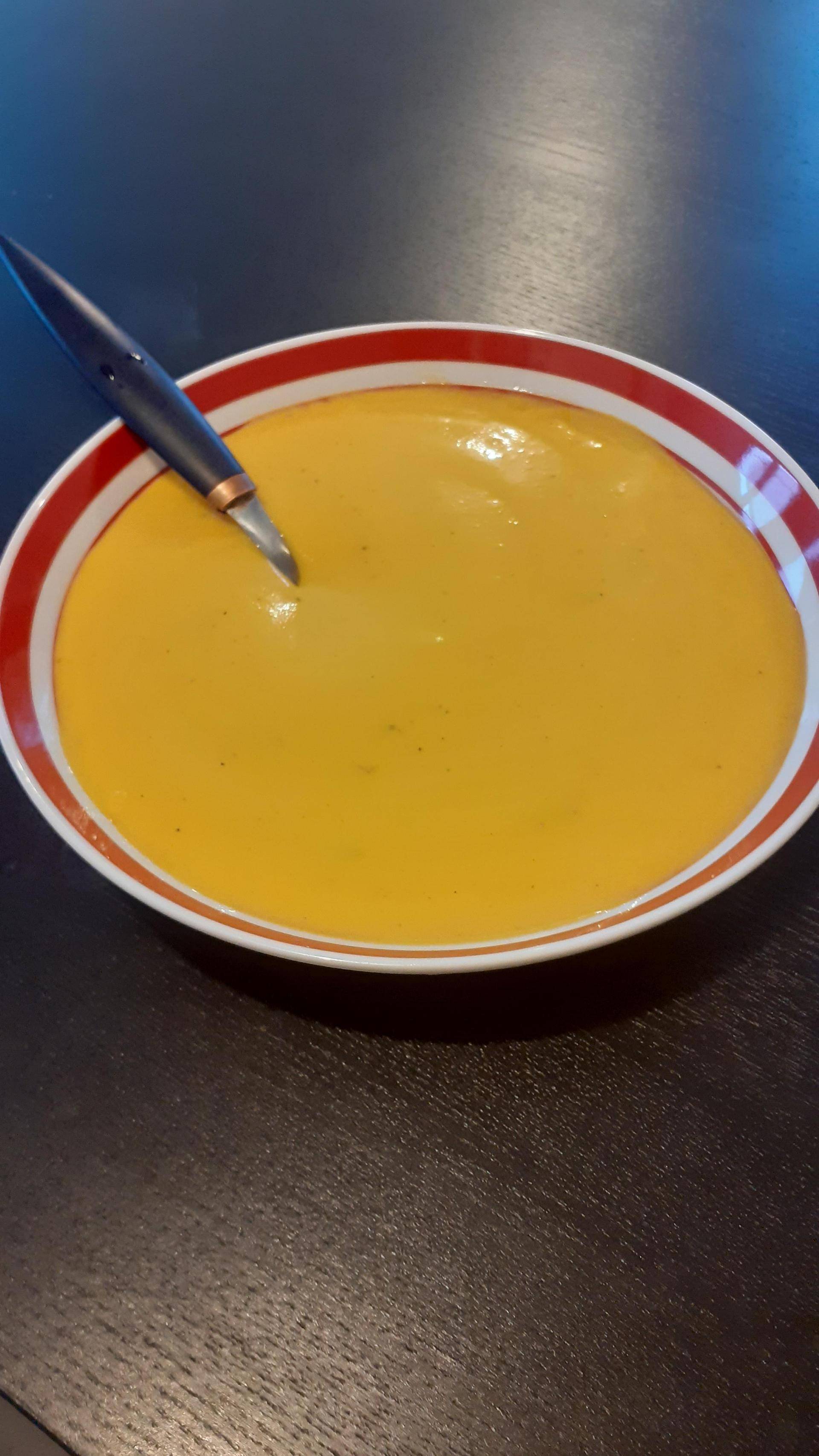 Soupe de carottes et pommes de terre - Recette Companion | Moulinex