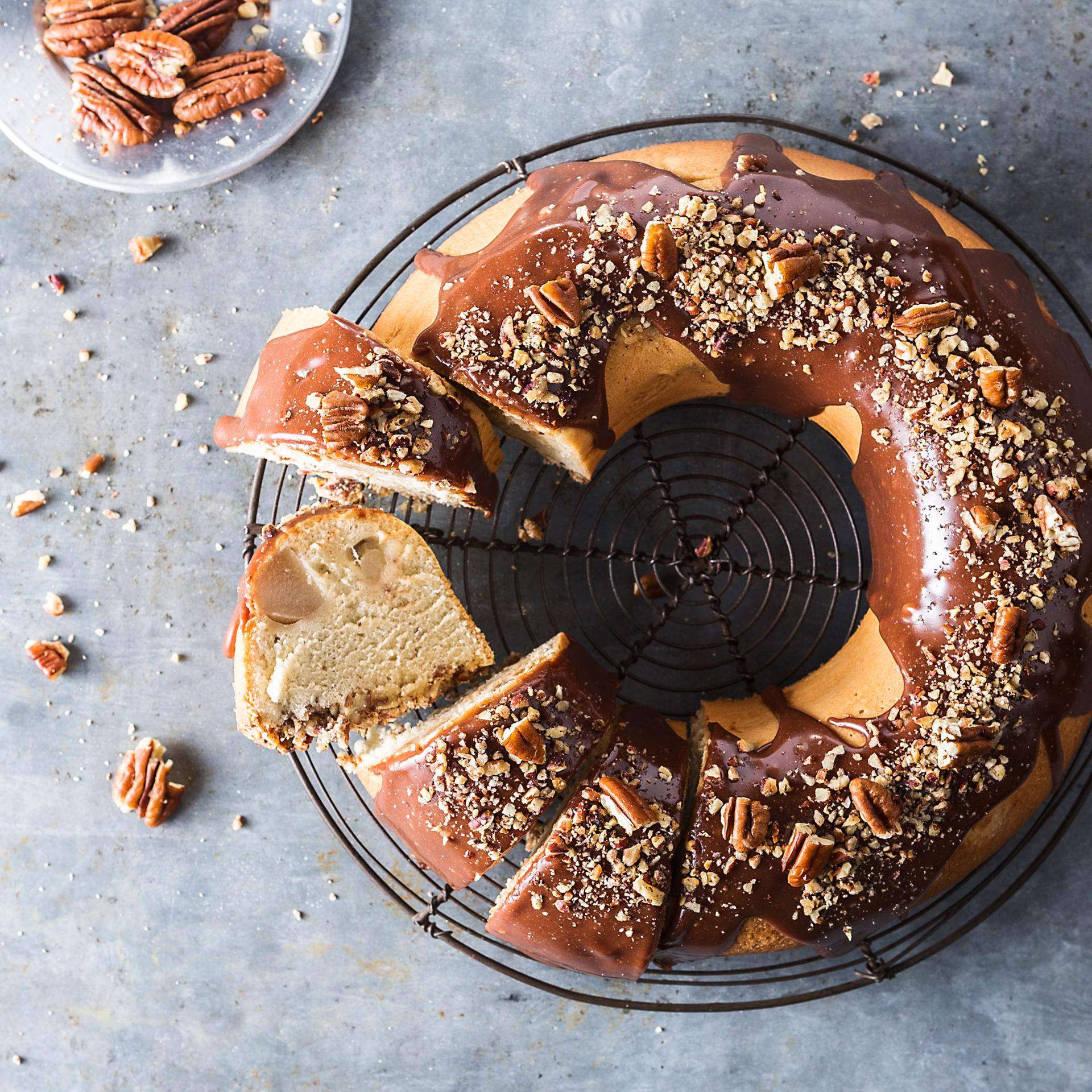 Gâteau couronne poire, noix de pécan et chocolat praliné - Recette Companion Connect XL | Moulinex
