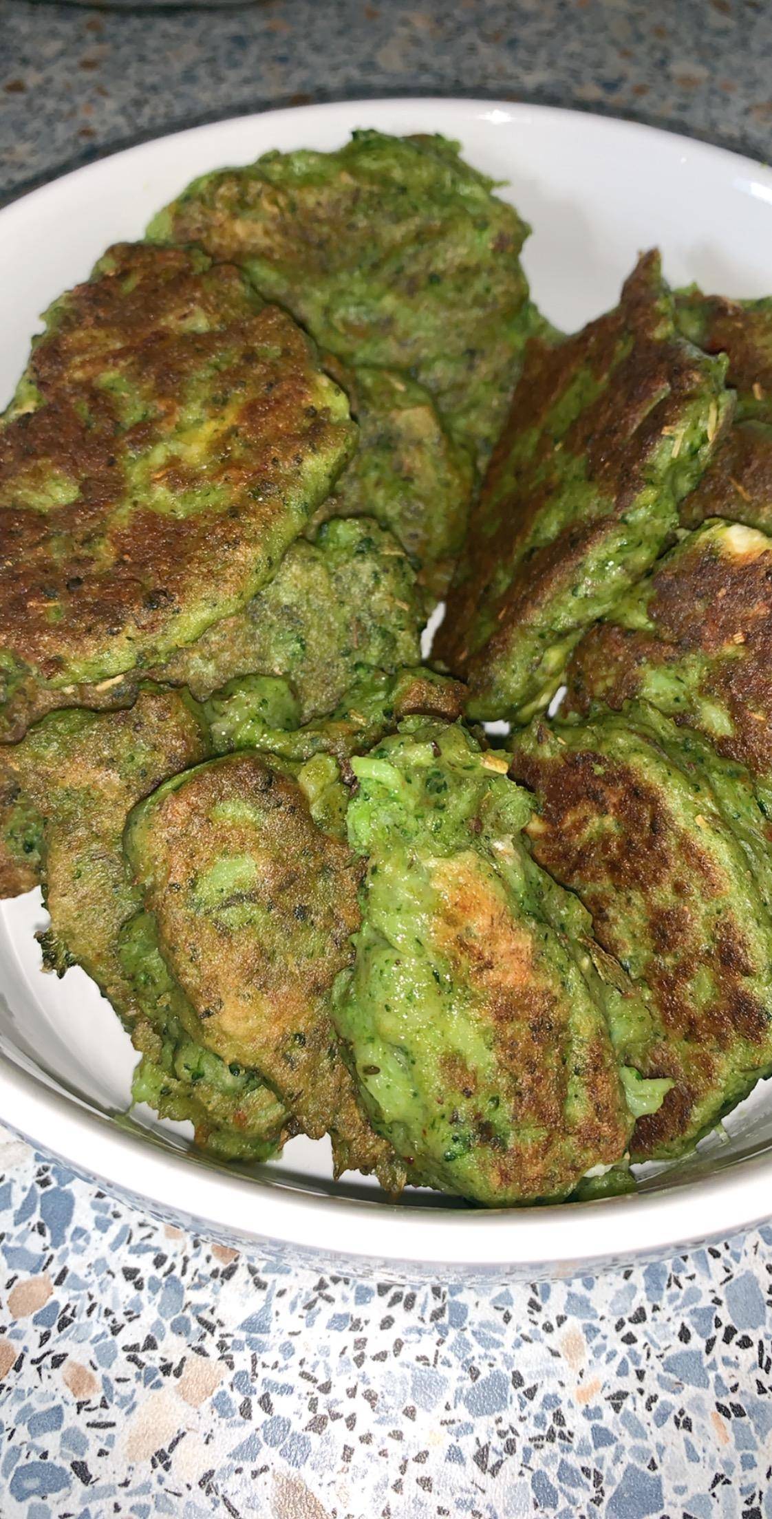 Galettes de brocolis - Recette Cookeo | Moulinex