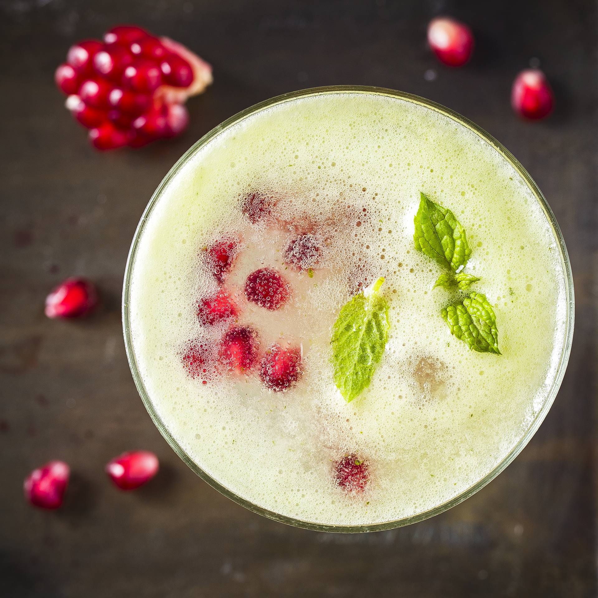 Cocktail au concombre, citron vert & graines de grenade - Recette Ultrablend Boost | Moulinex