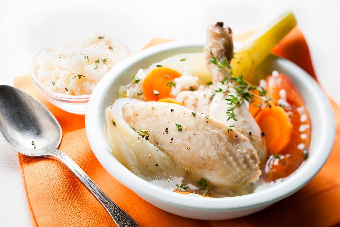 Coquelet en pot au feu anisé - Recette Cookeo | Moulinex