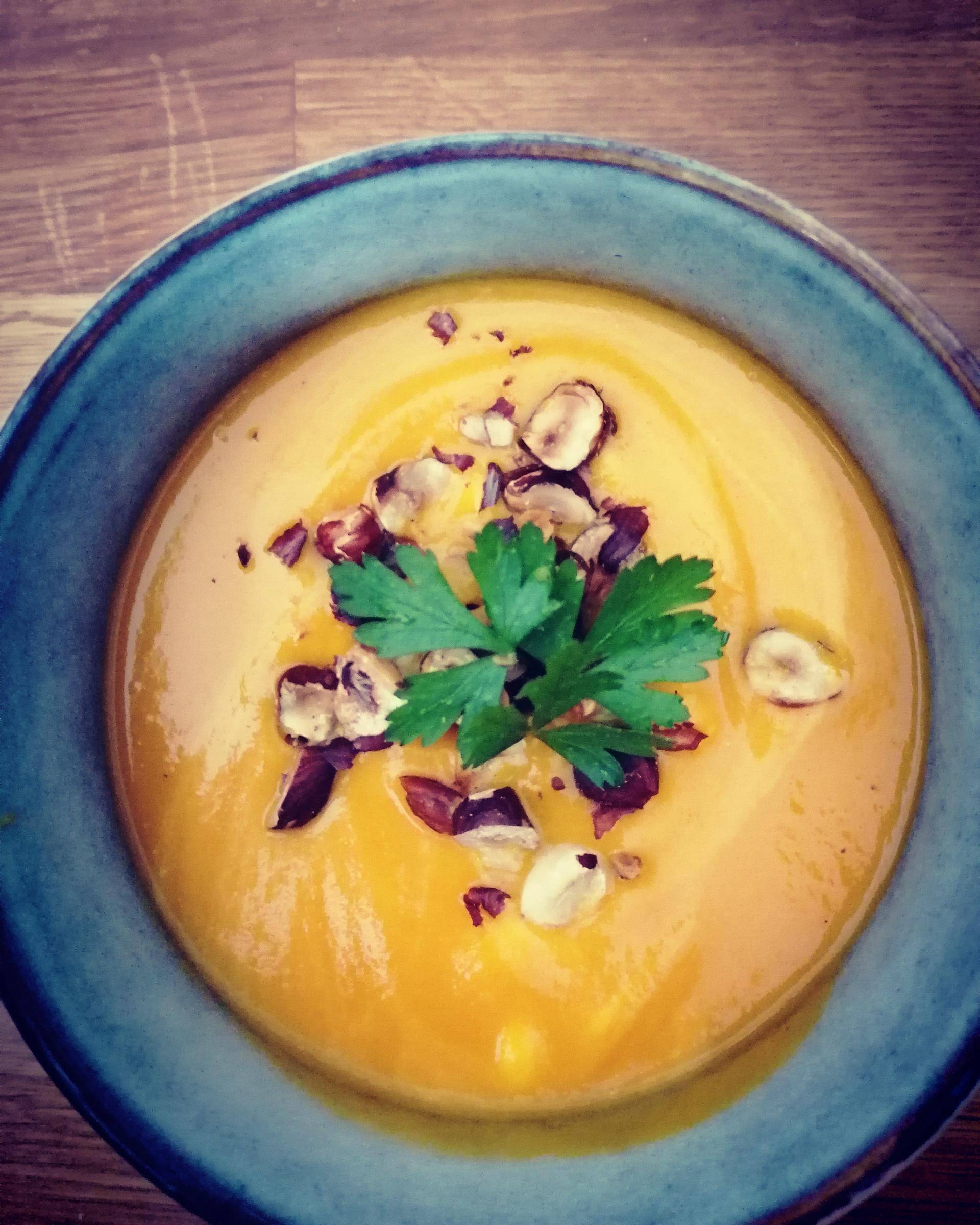 Velouté de carotte et noisettes torréfiées - Recette Companion XL | Moulinex