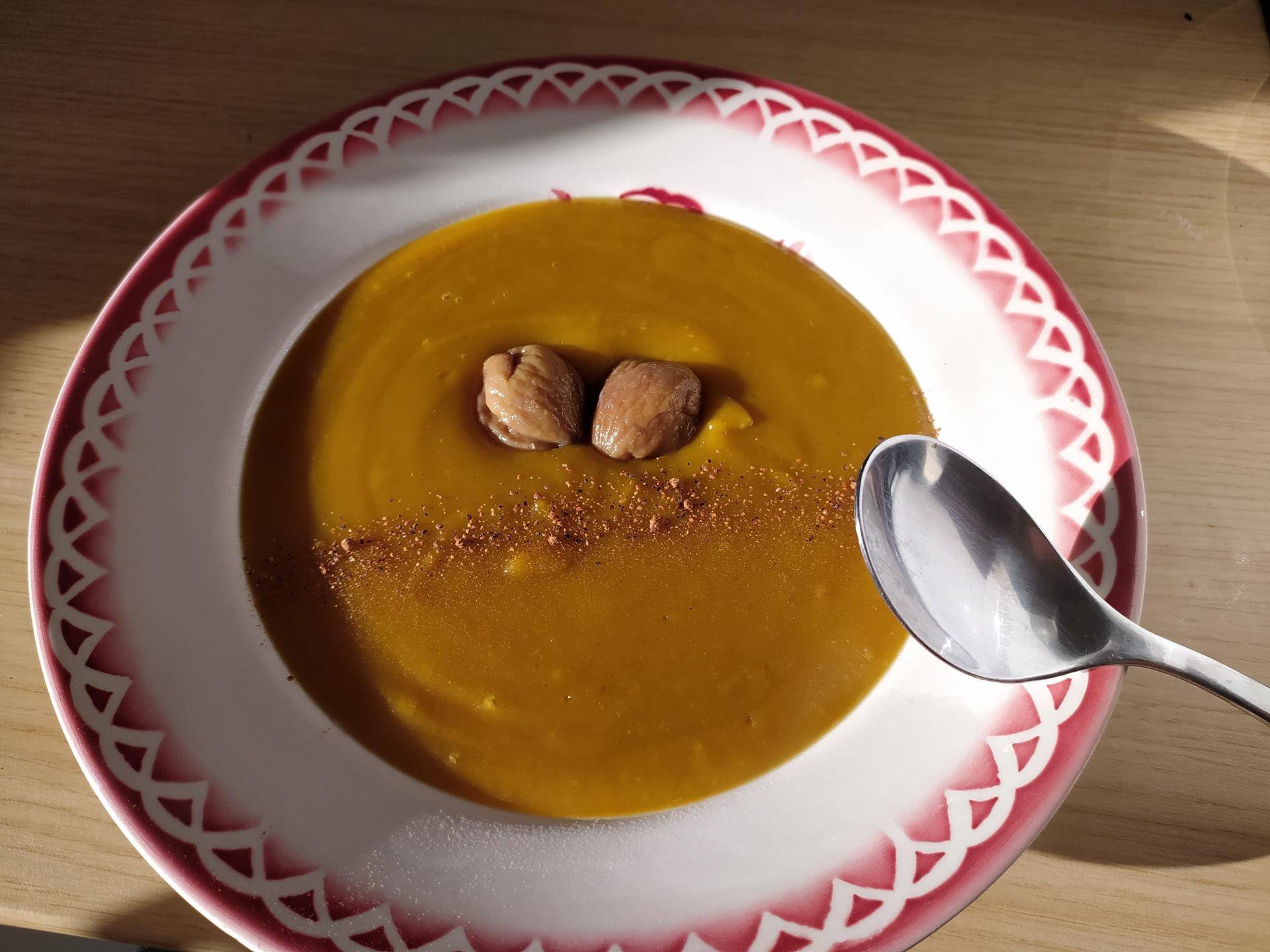 Velouté de potimarron et châtaignes - Recette Cookeo | Moulinex