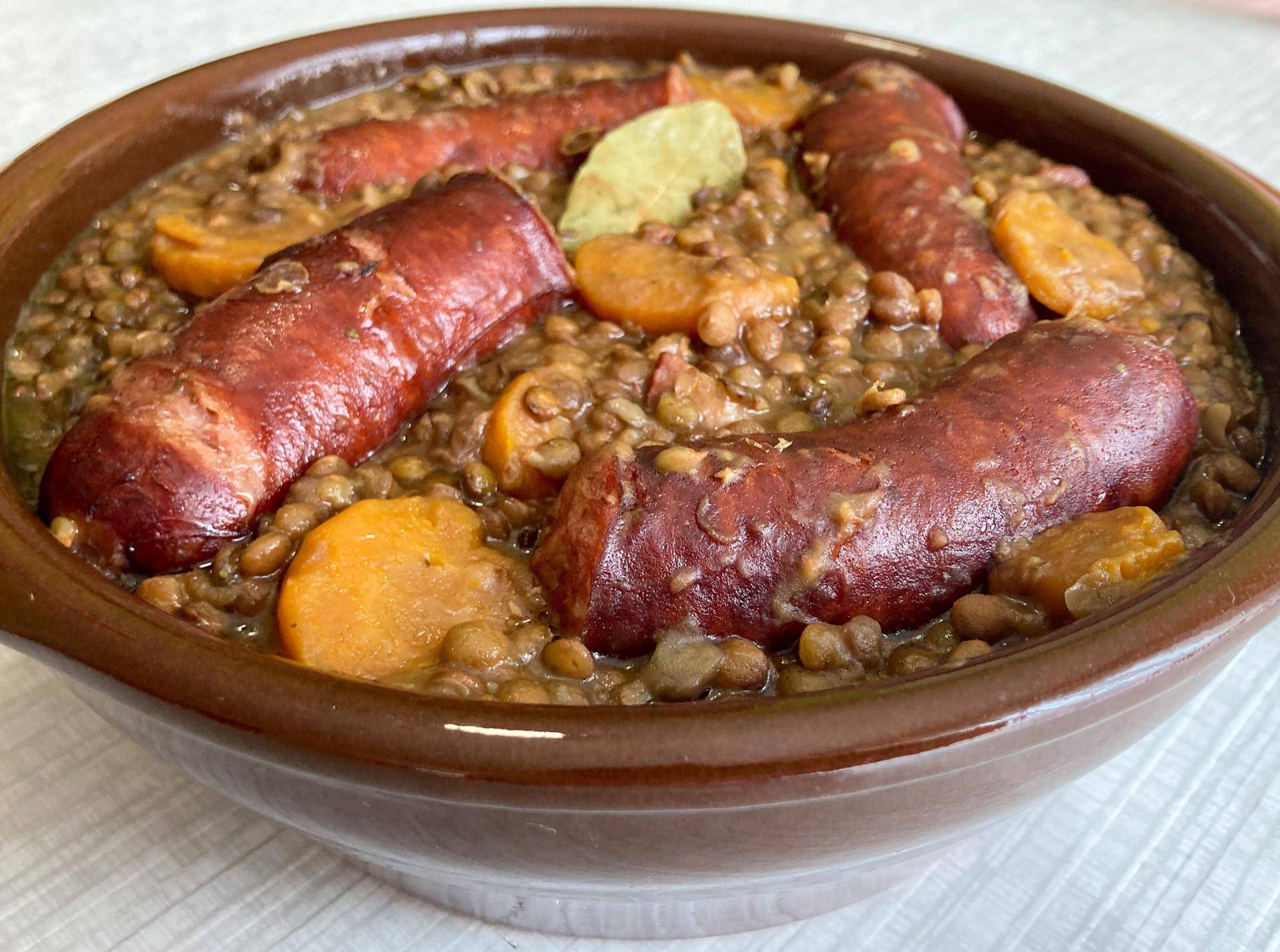 Saucisses de Montbéliard aux lentilles vertes du Puy - Recette Cookeo V3 | Moulinex