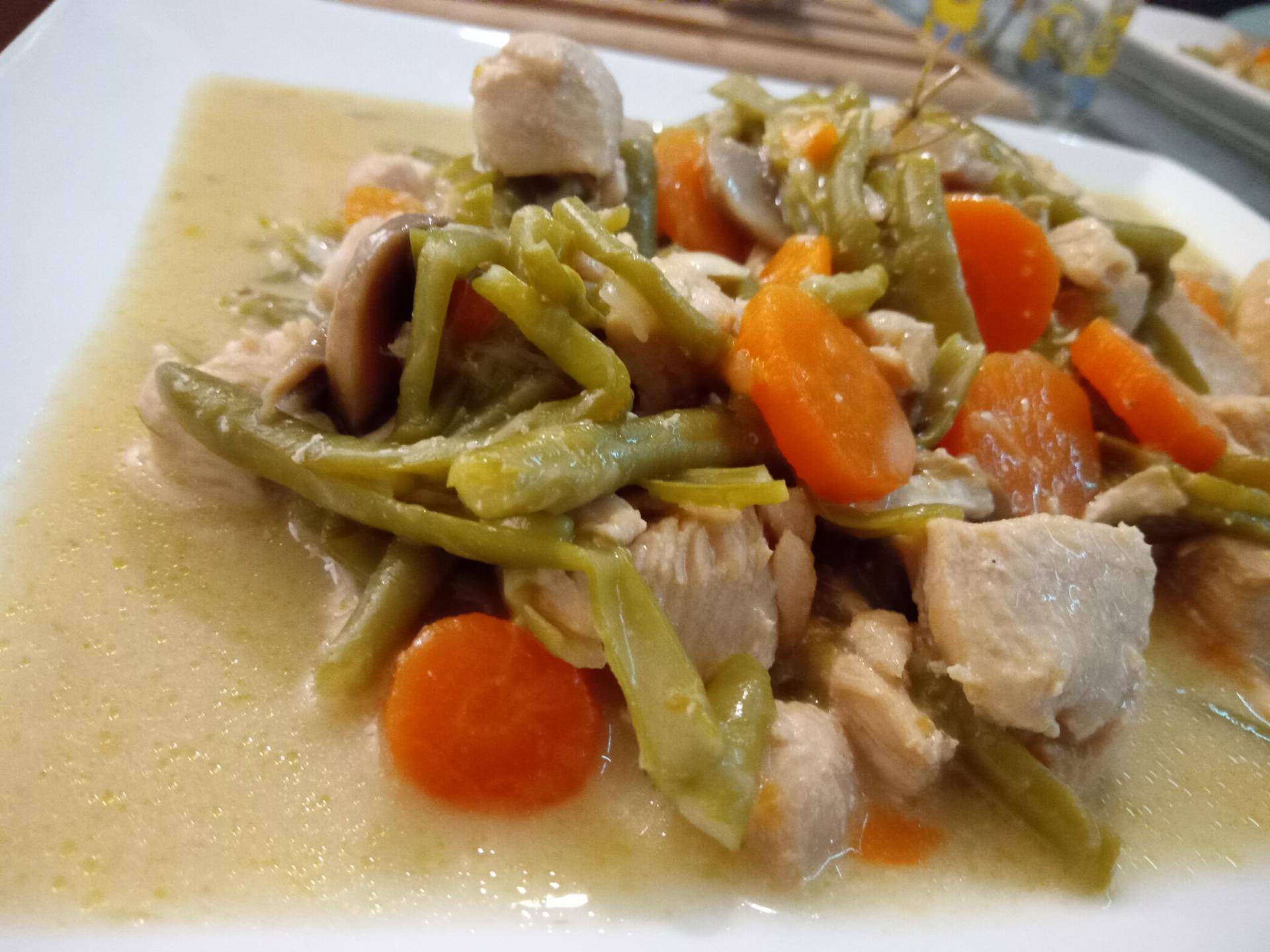 Poulet, Haricots verts et carottes à la bière - Recette Cookeo V3 | Moulinex