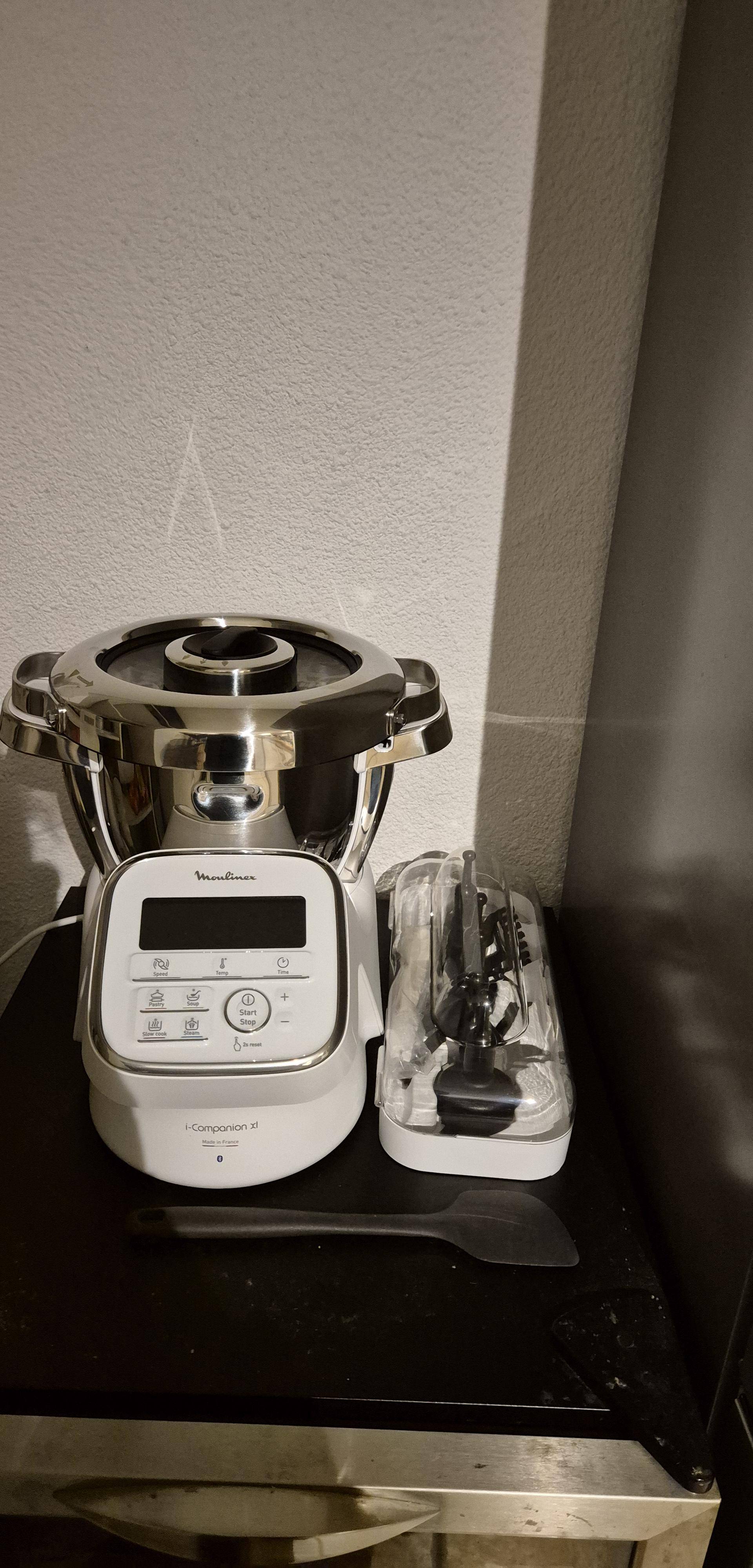 Prelavage du batteur et du bol - Recette Companion Connect XL | Moulinex