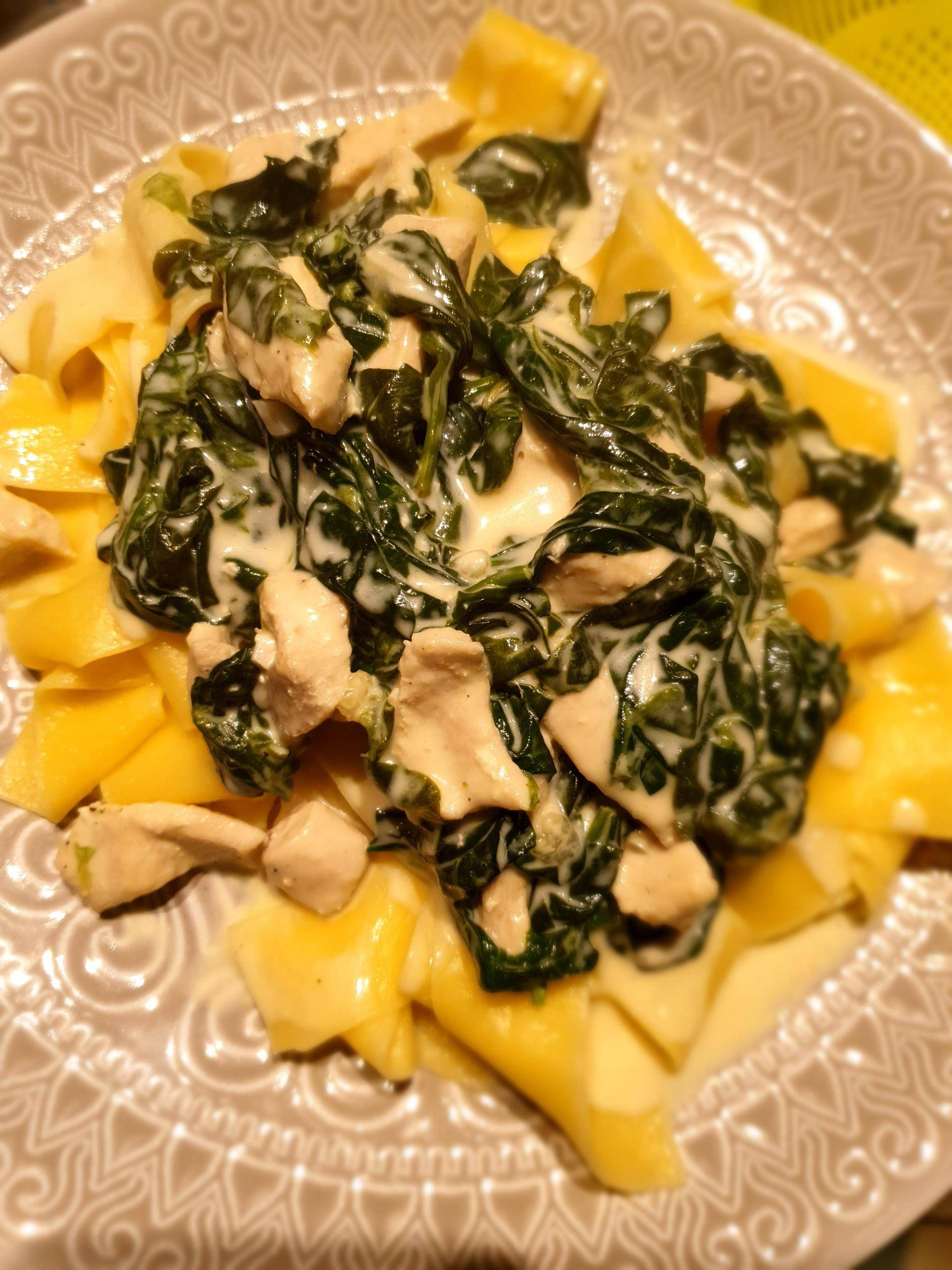 Tagliatelle poulet épinards et crème - Recette Cookeo V3 | Moulinex