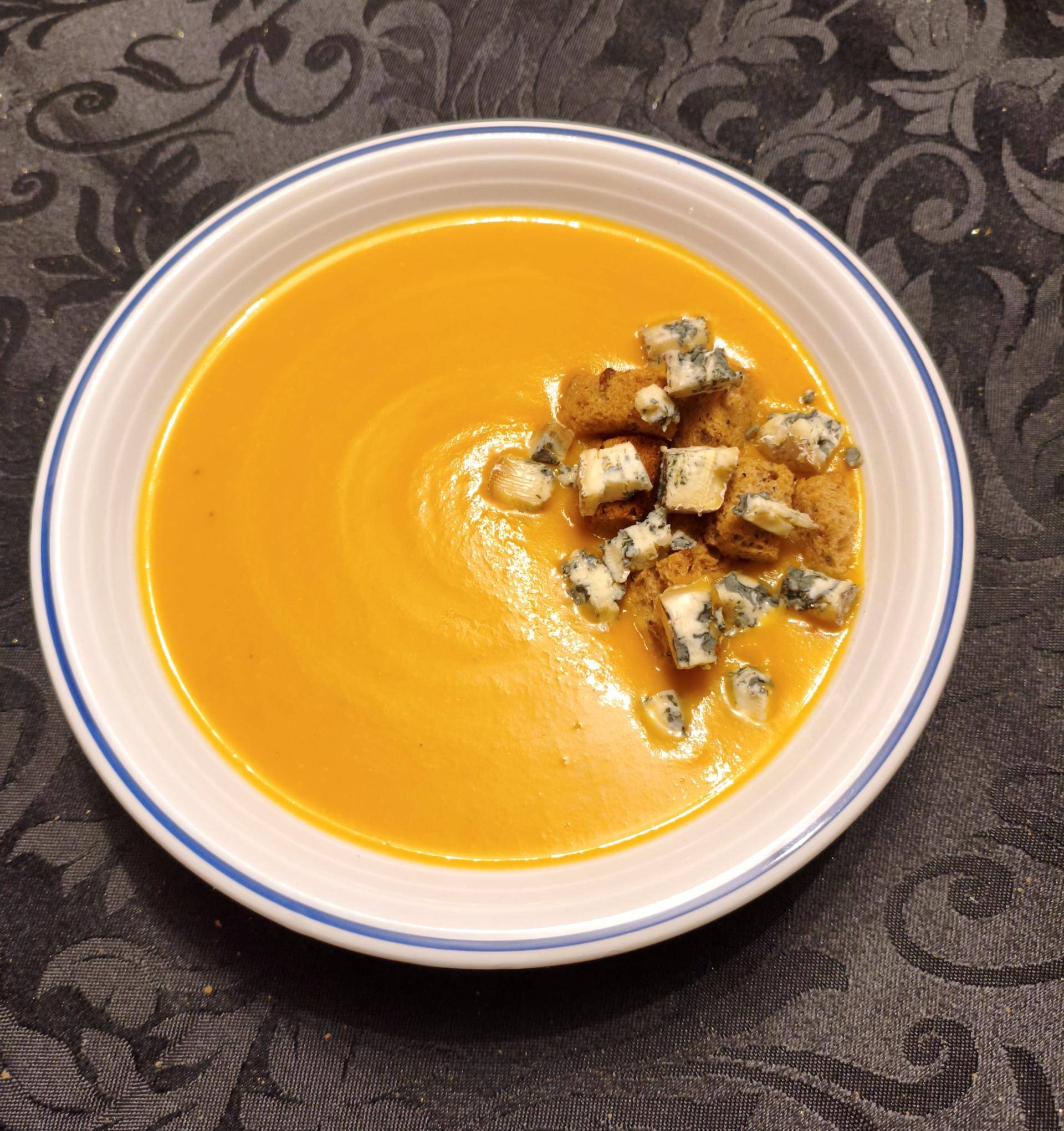 Potage de patates douces aux poires et au bleu d'Auvergne - Recette Companion Connect XL | Moulinex