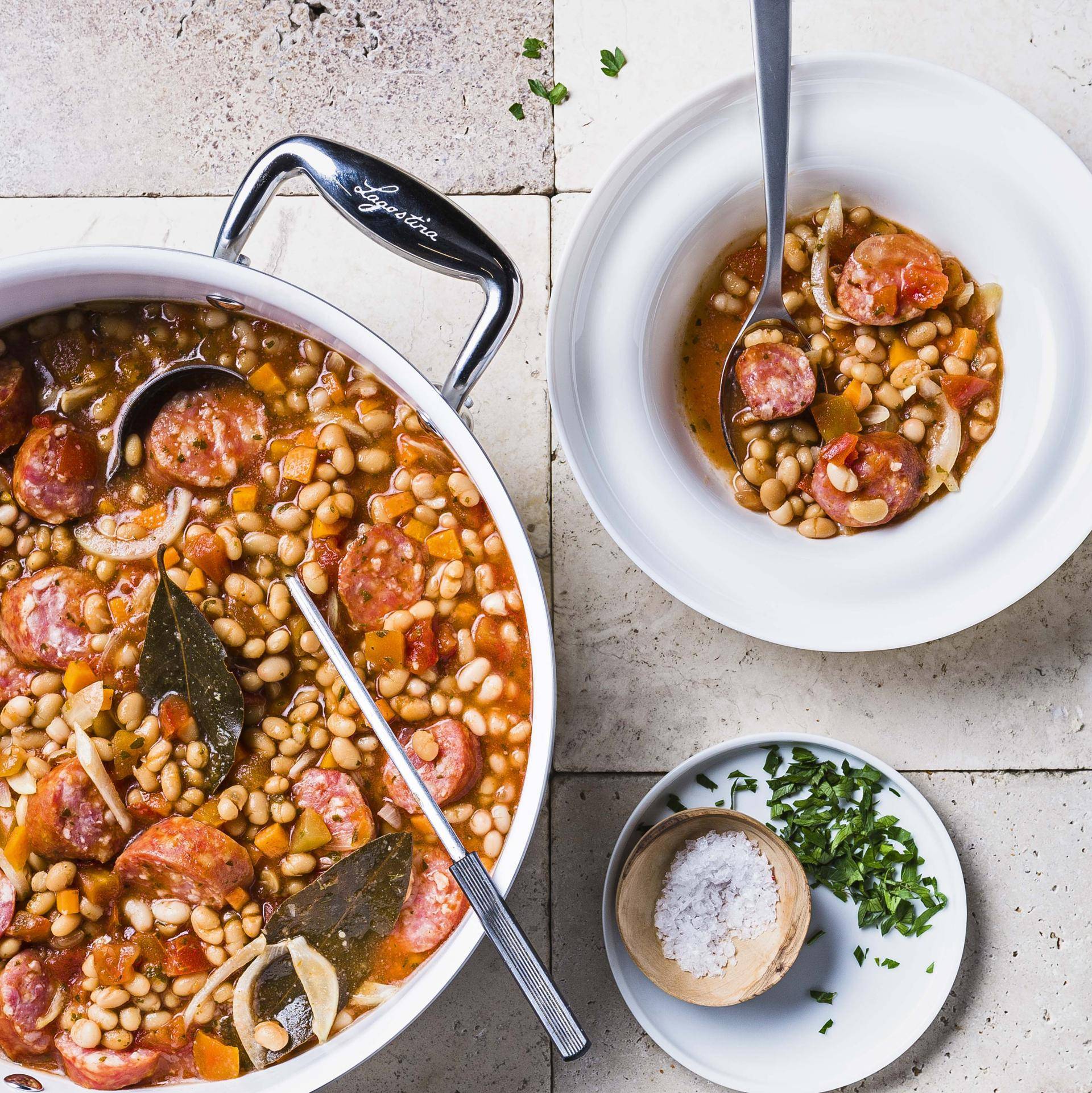 Casserole de saucisses fumées et haricots - Recette Cuiseur vapeur | Moulinex