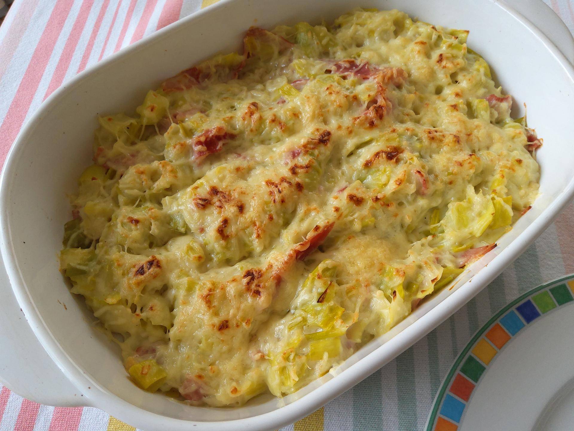 Gratin de poireaux, béchamel et jambon. - Recette Companion Connect XL | Moulinex