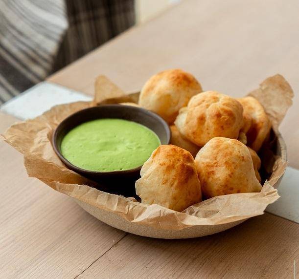 Pão de Queijo, sauce piment vert - Recette Dual EasyFry&Grill | Moulinex