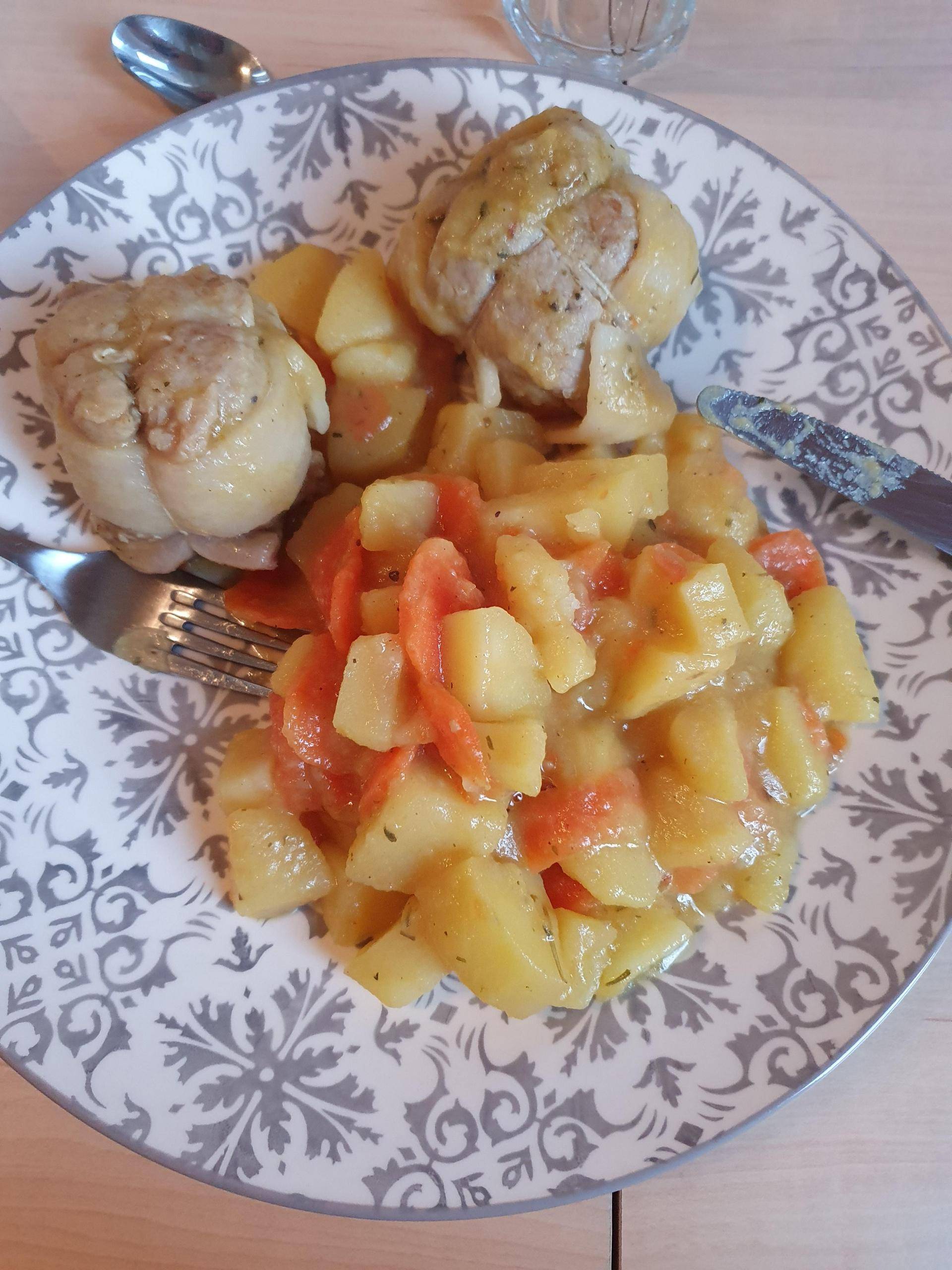 Paupiettes de veau et ses carottes, pommes de terre - Recette Companion Connect XL | Moulinex