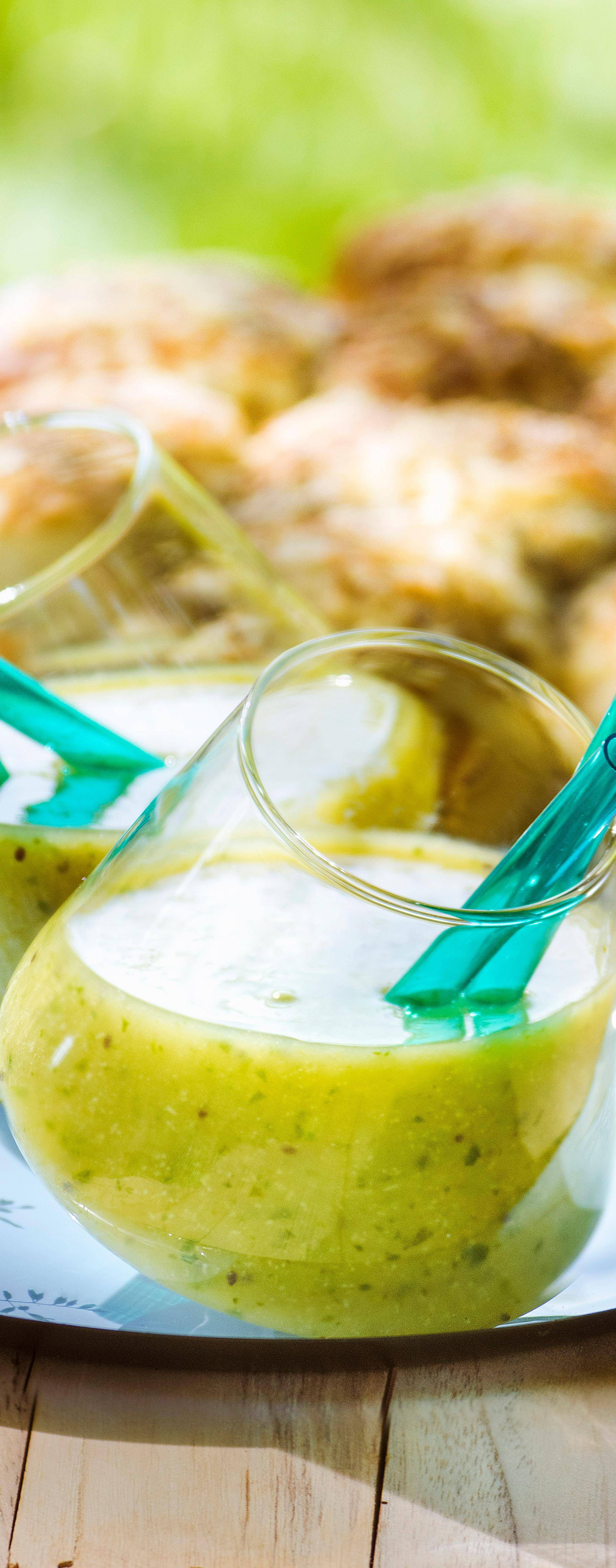 Smoothie tout vert et « pizza-boules » au fromage - Recette Companion | Moulinex